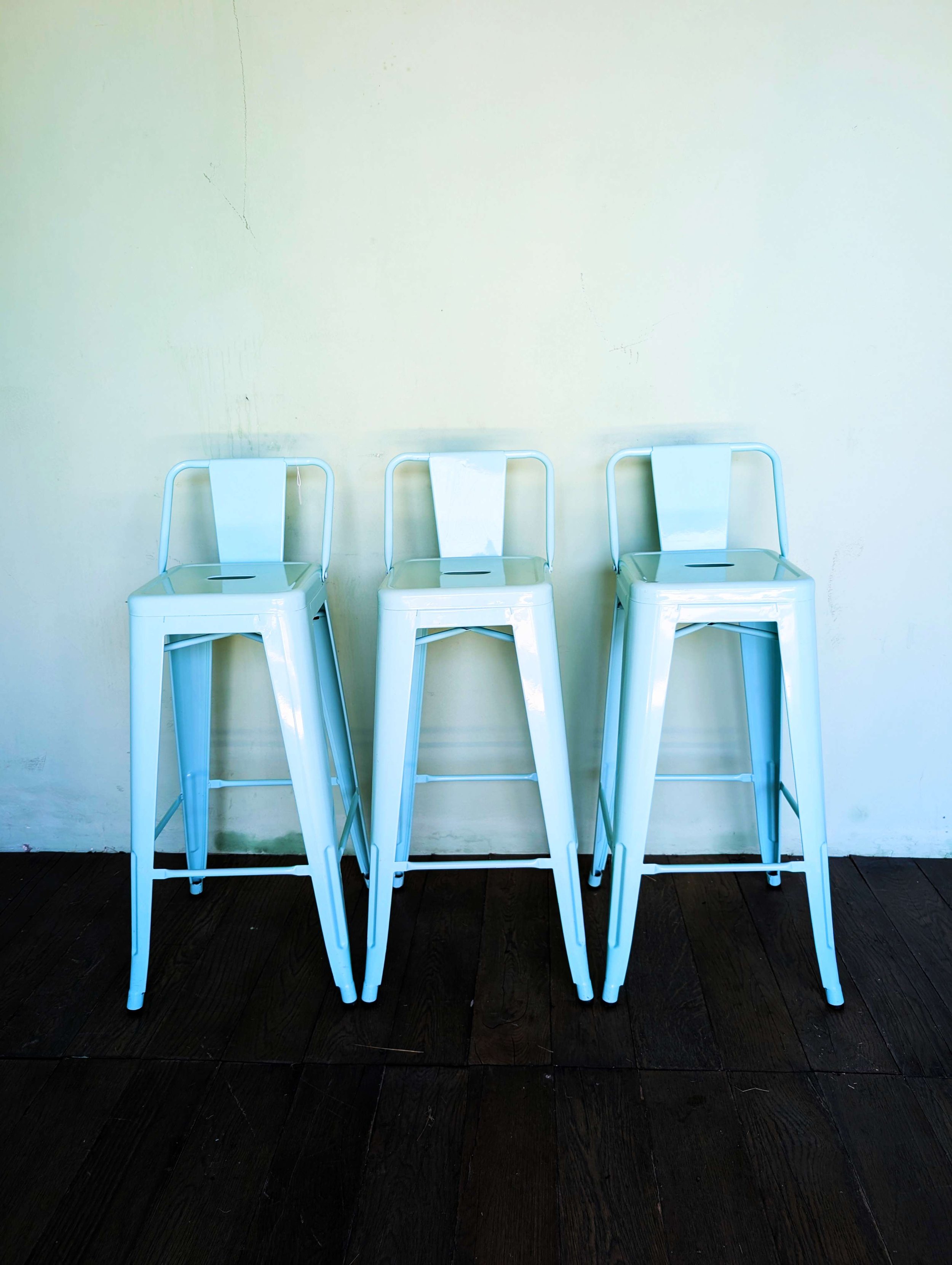 Bar Chairs - 01.jpg