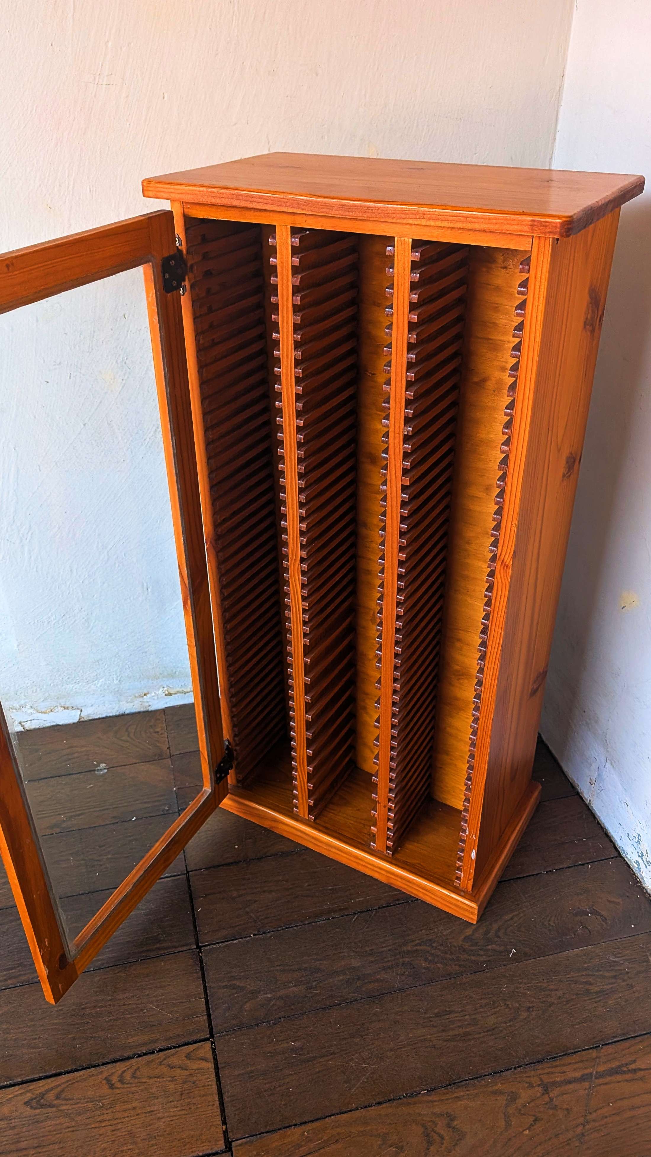 CD Cabinet - 02.jpg