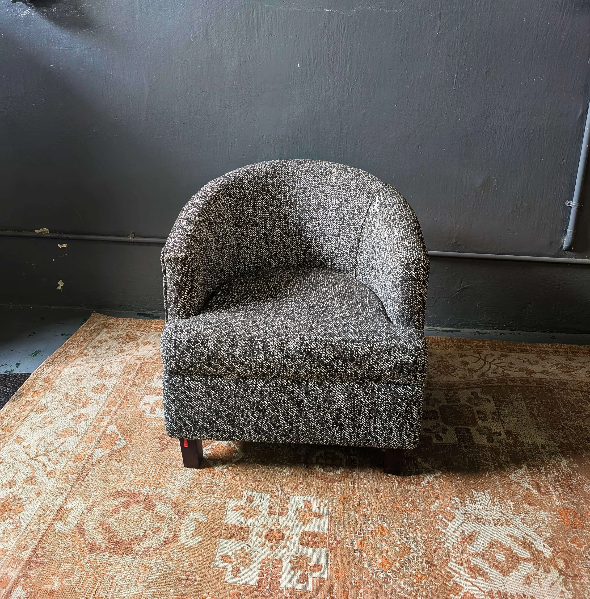 1 Seater Couch - 02.jpg