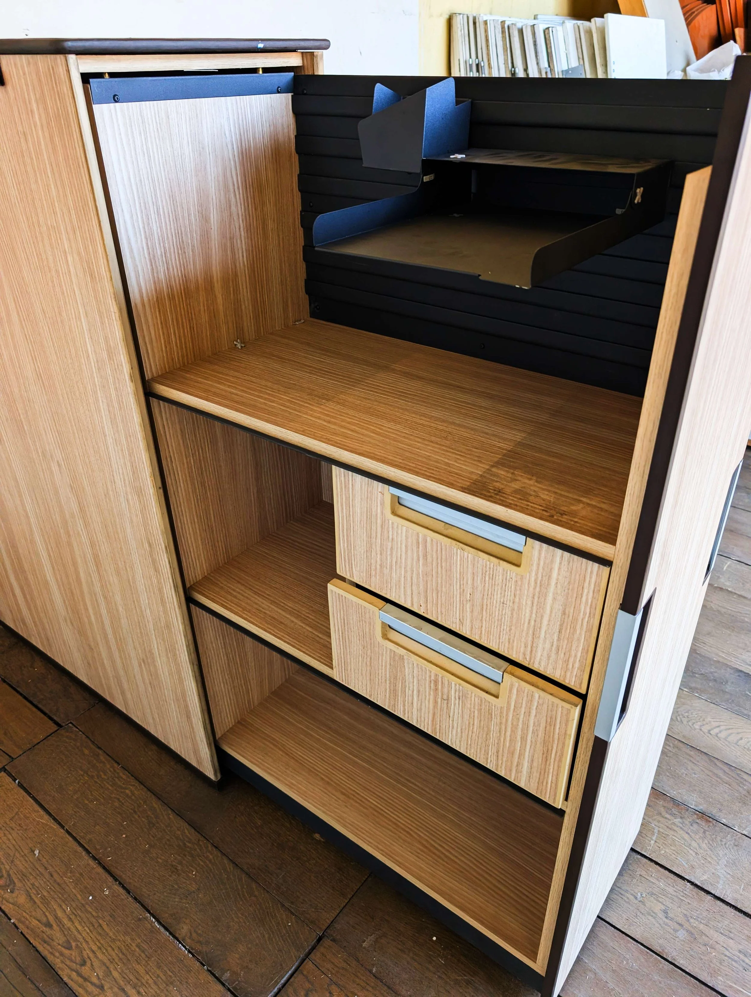 Pull out Office - 03.jpg