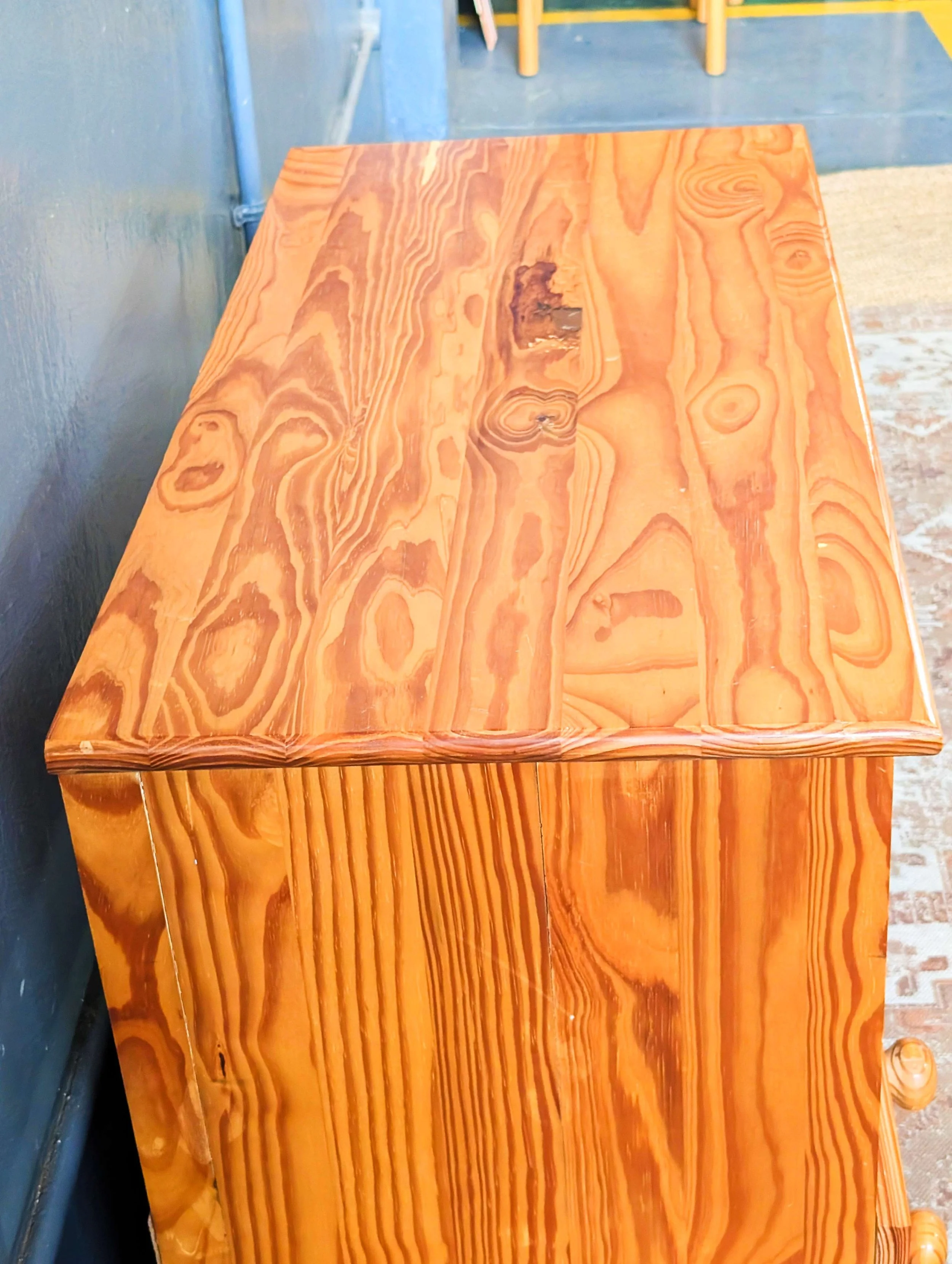 Cabinet With Drawers - 02.jpg