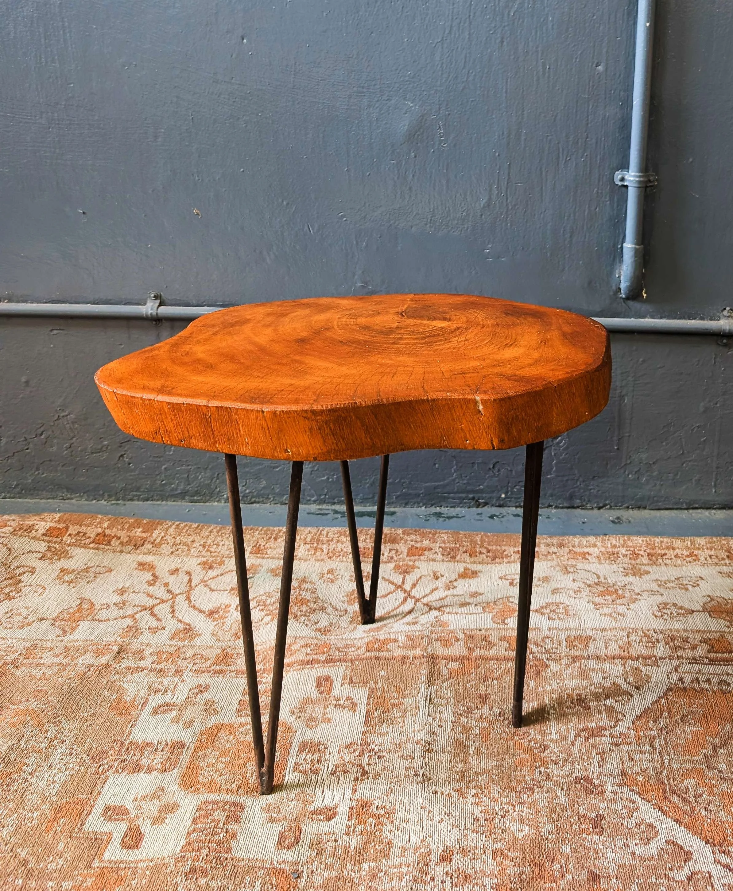 Wooden Coffee Table - 02.jpg