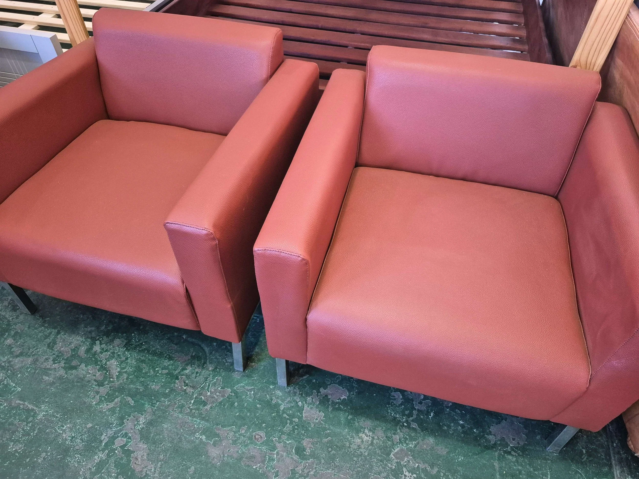 Brown Couch - 02.jpg