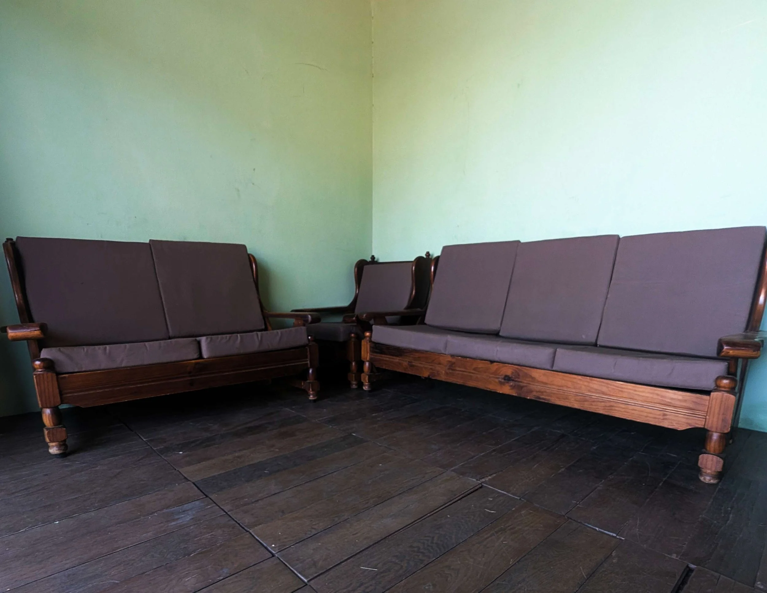 6 Seater outside Couch - 01.jpg