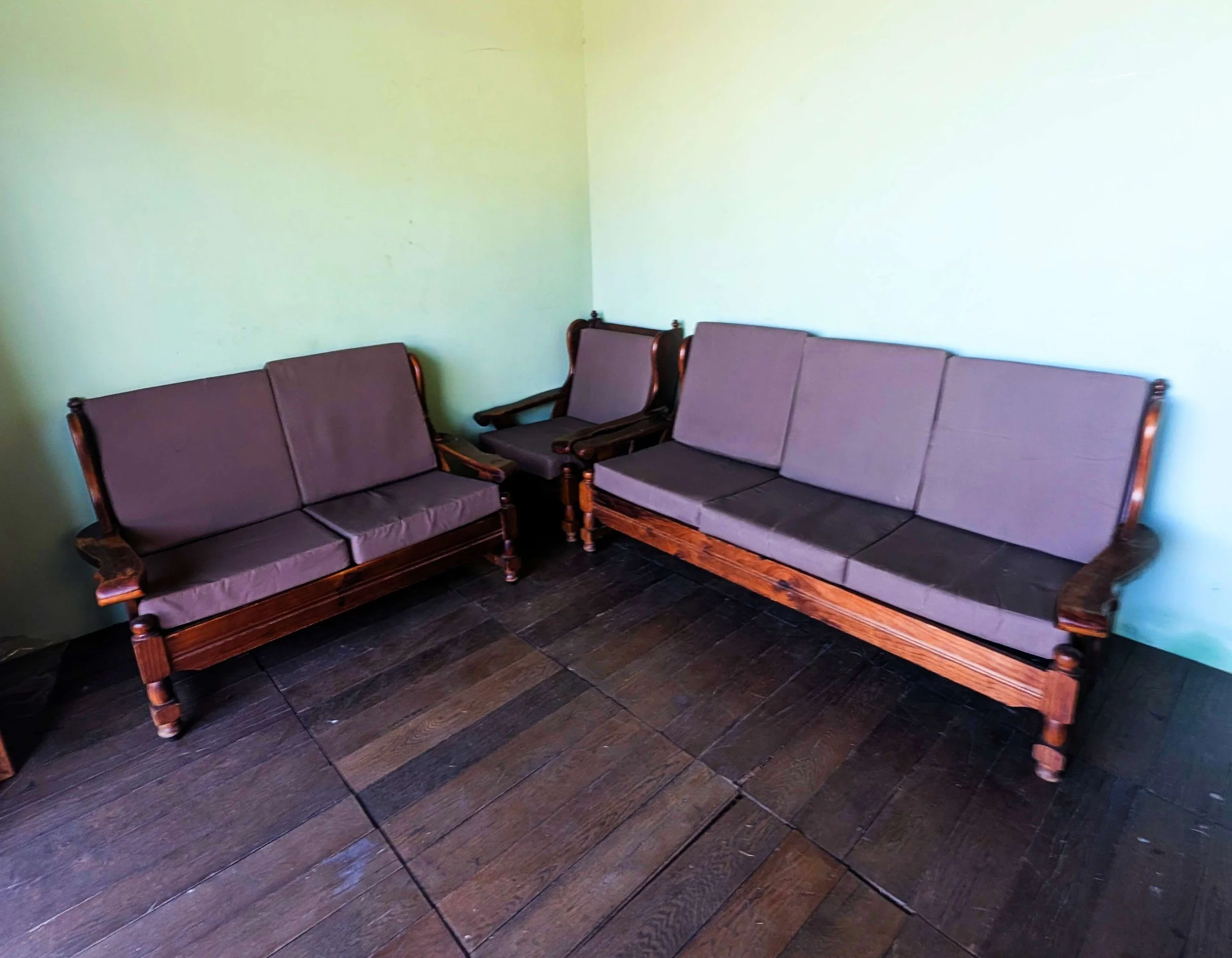 6 Seater outside Couch - 02.jpg