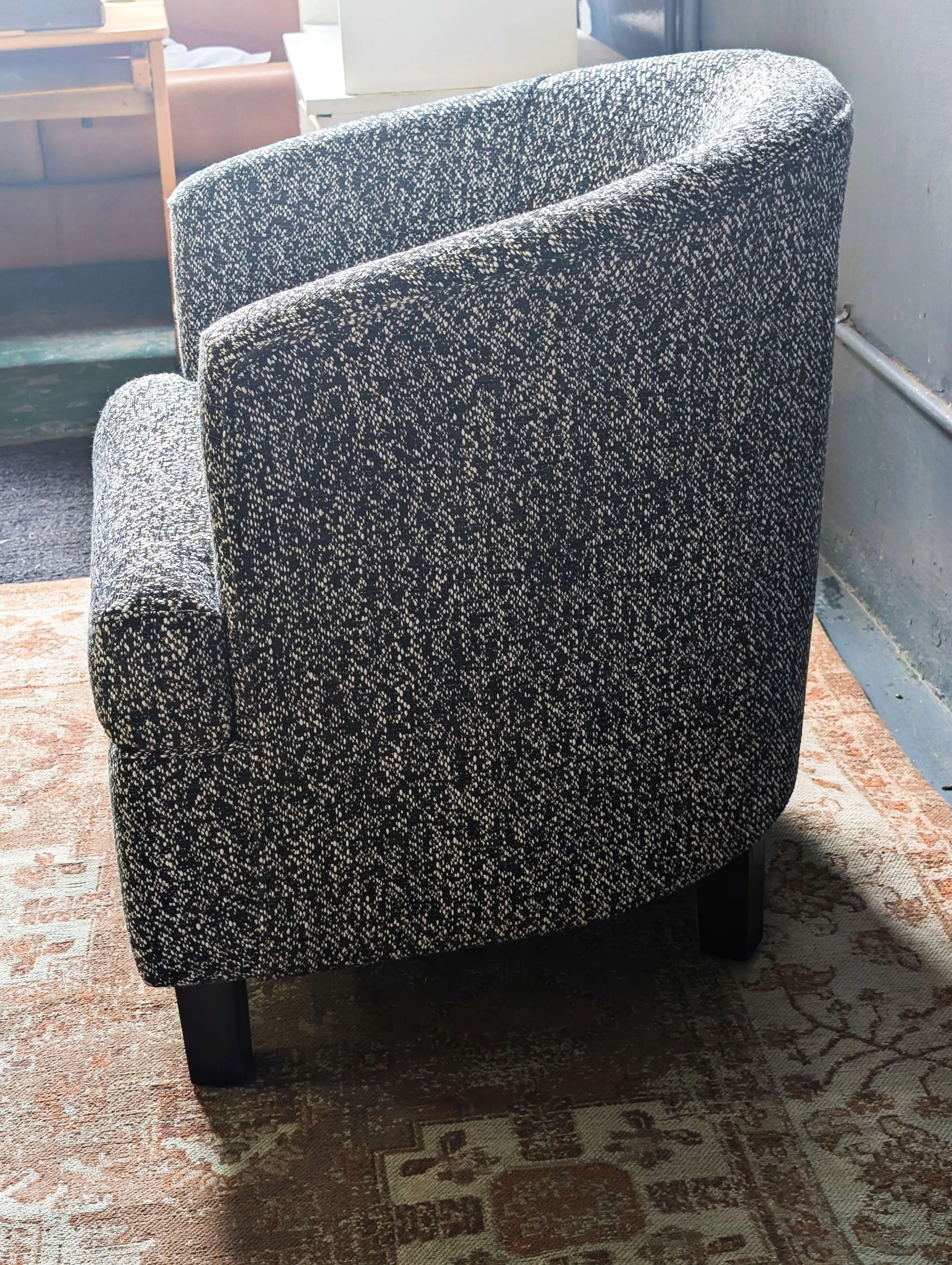 1 Seater Couch - 01.jpg