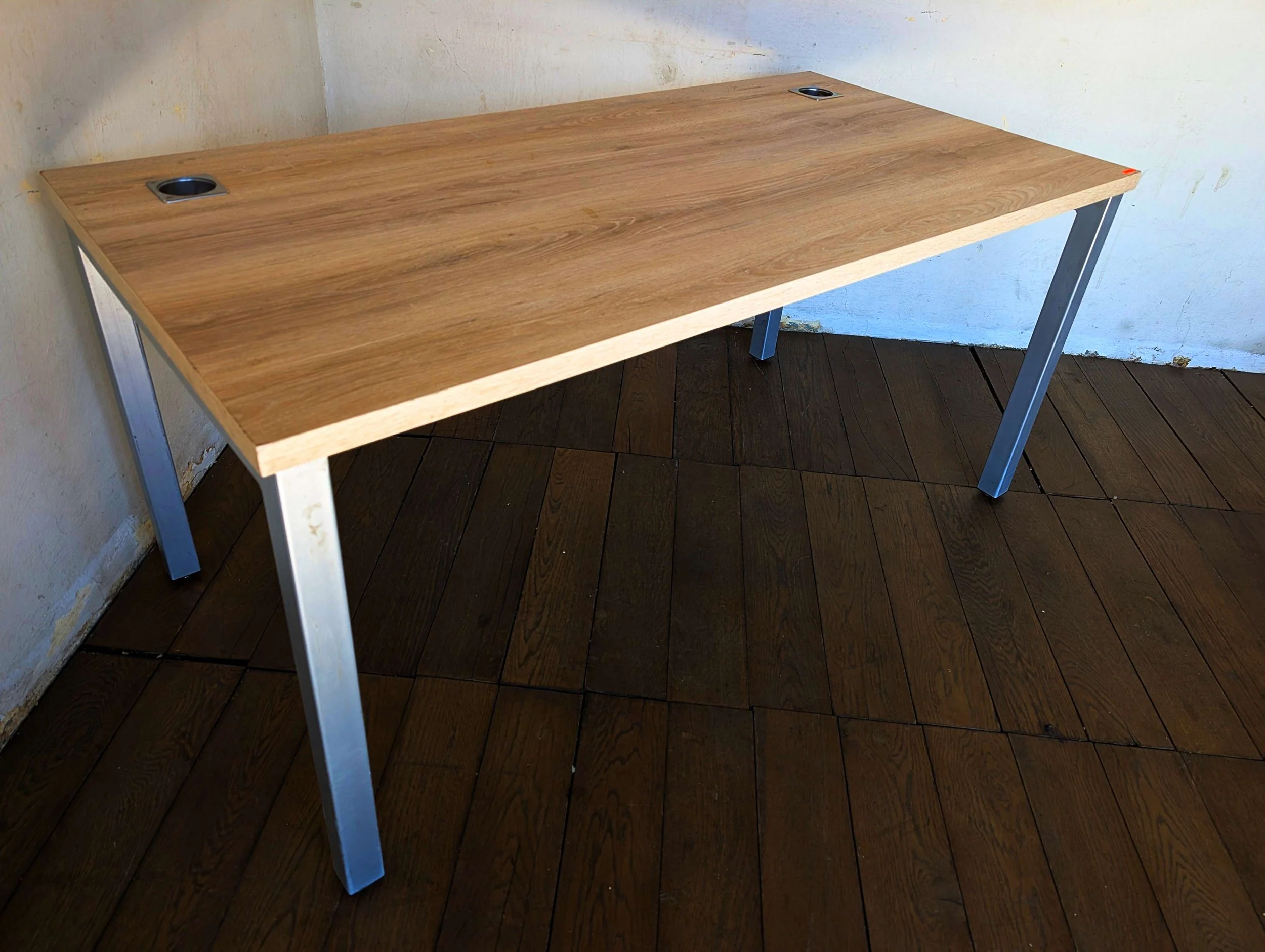 Office Desk - 04 (7).jpg