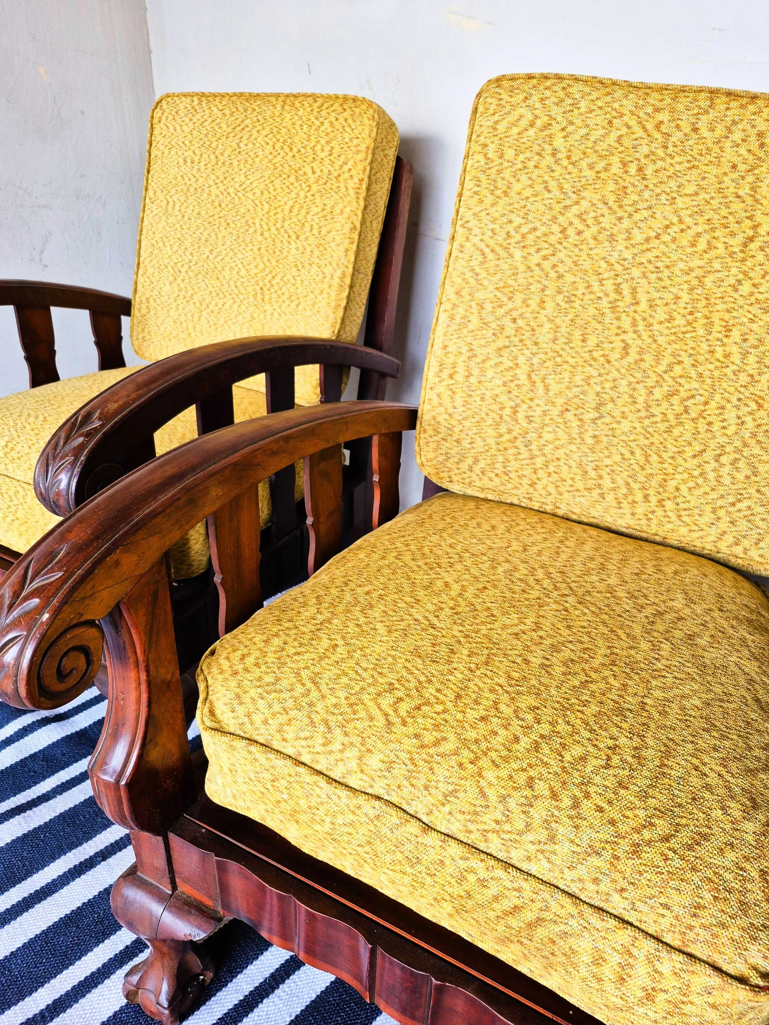 Wooden Chair - 03.jpg