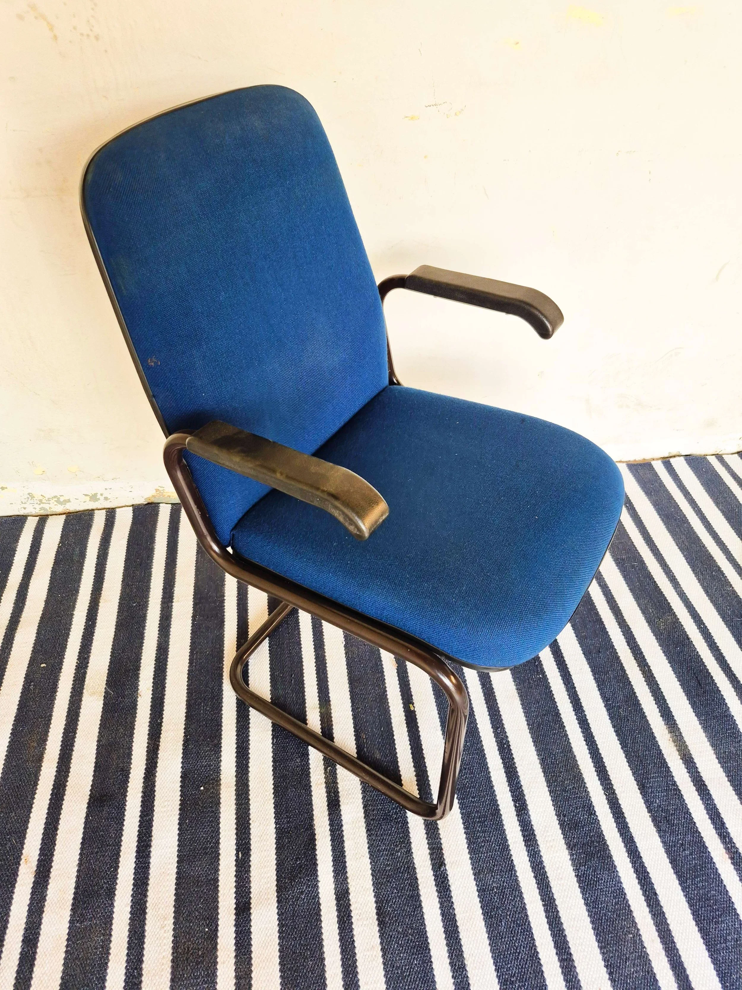Blue Chair - 04.jpg