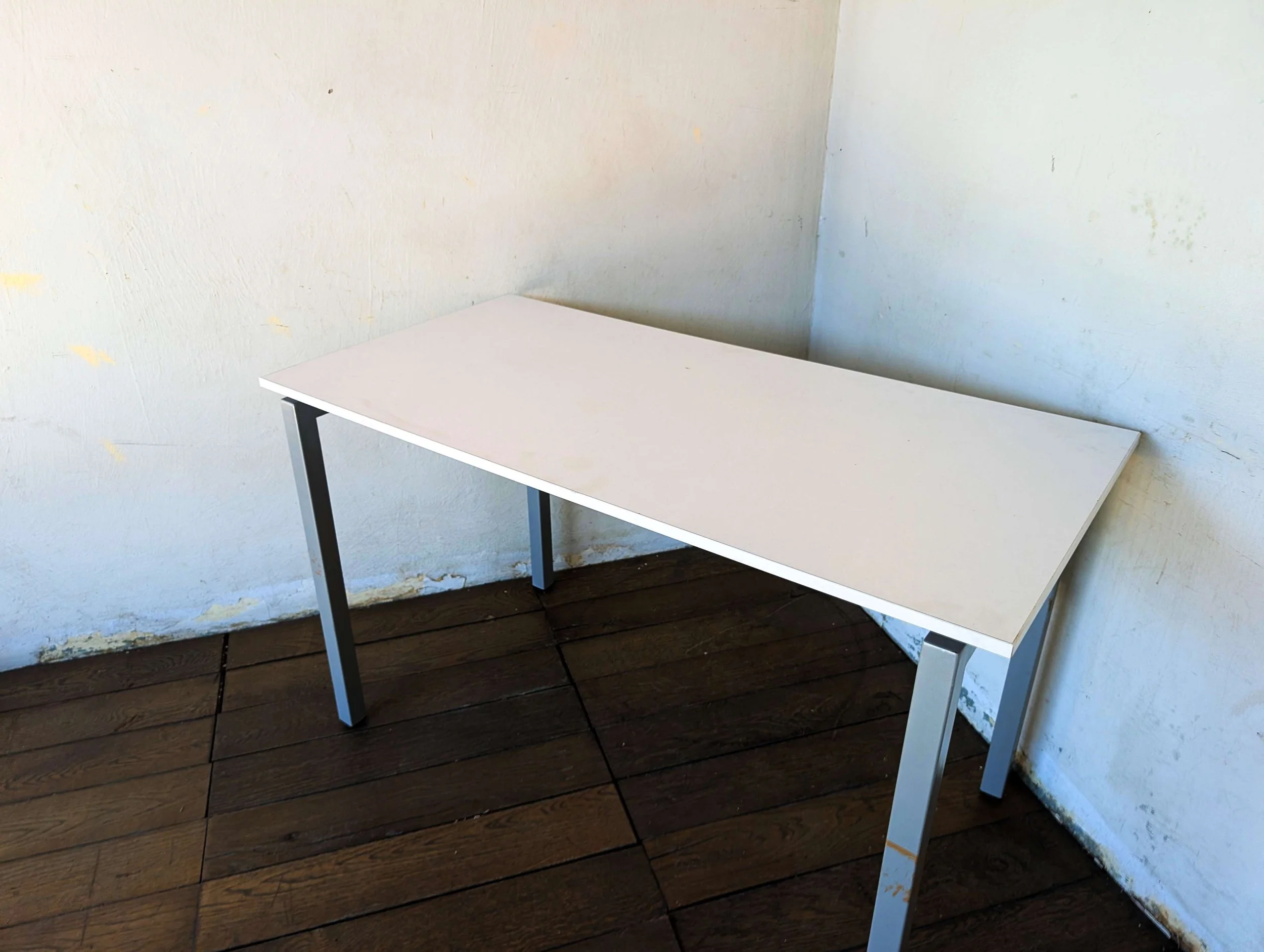 Study Desk - 02.jpg