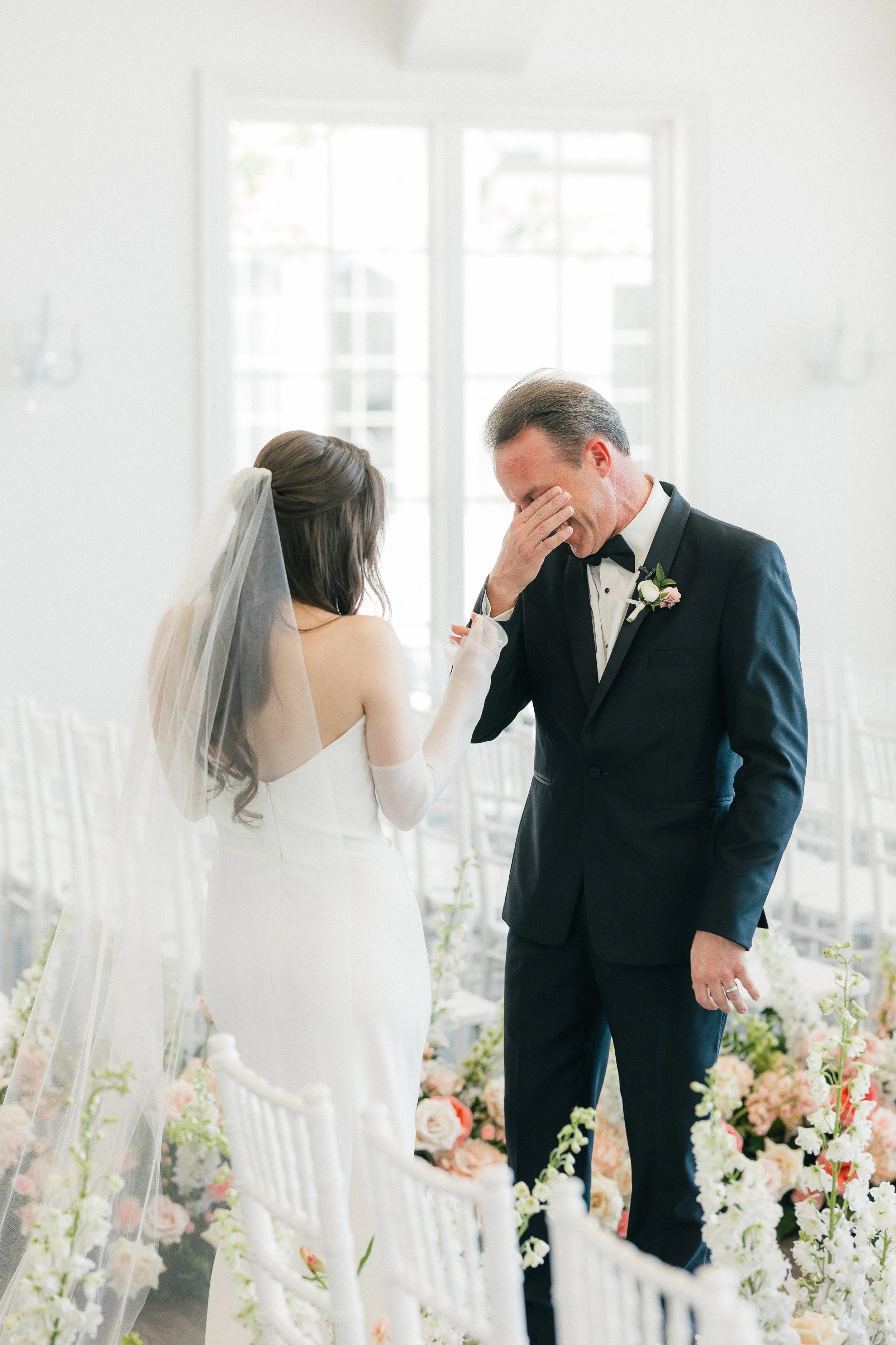 Megan &amp; Andrew’s Taylor Swift-Inspired Wedding | Hillside Estate – Crossroads, Texas