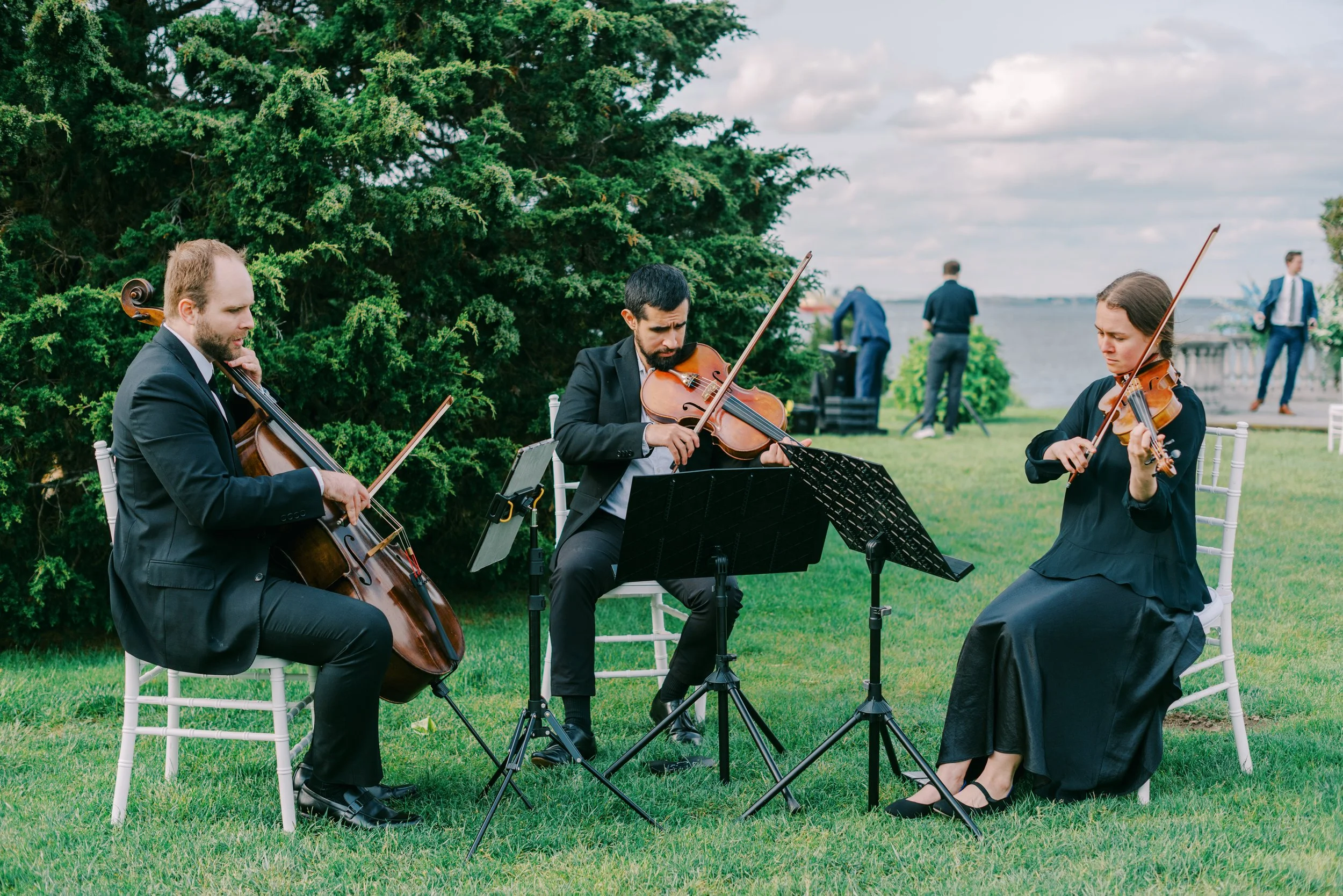 5 Things You May Not Have Considered When Booking Live Wedding Musicians