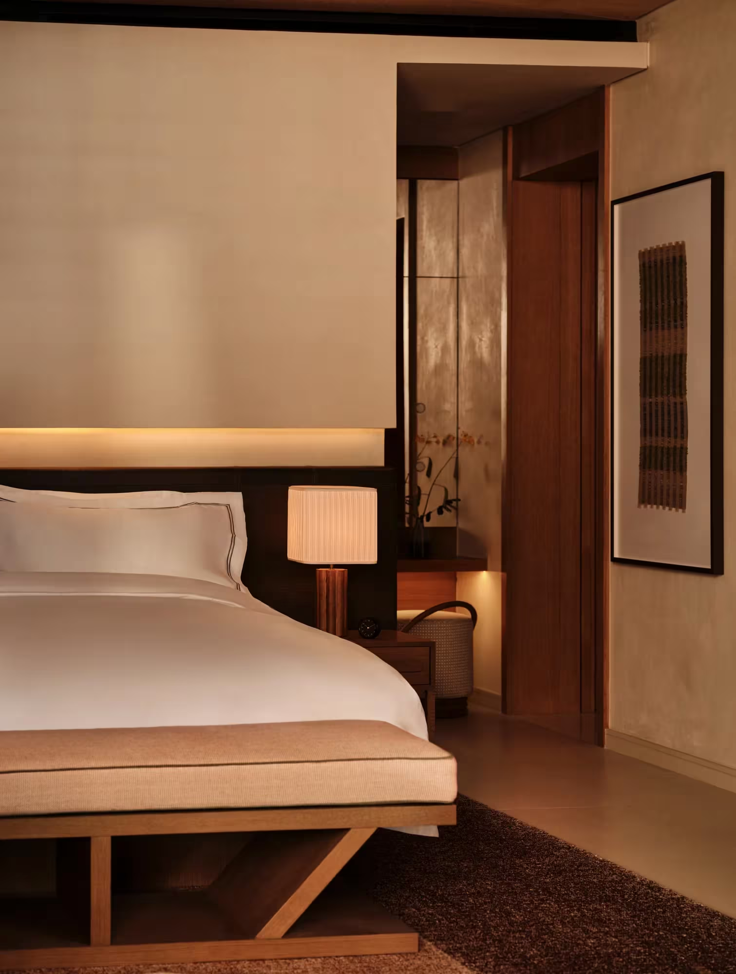 RWAML_Facilities_Room_SeaViewOneBedroomPrivatePoolVilla_Bedroom.png