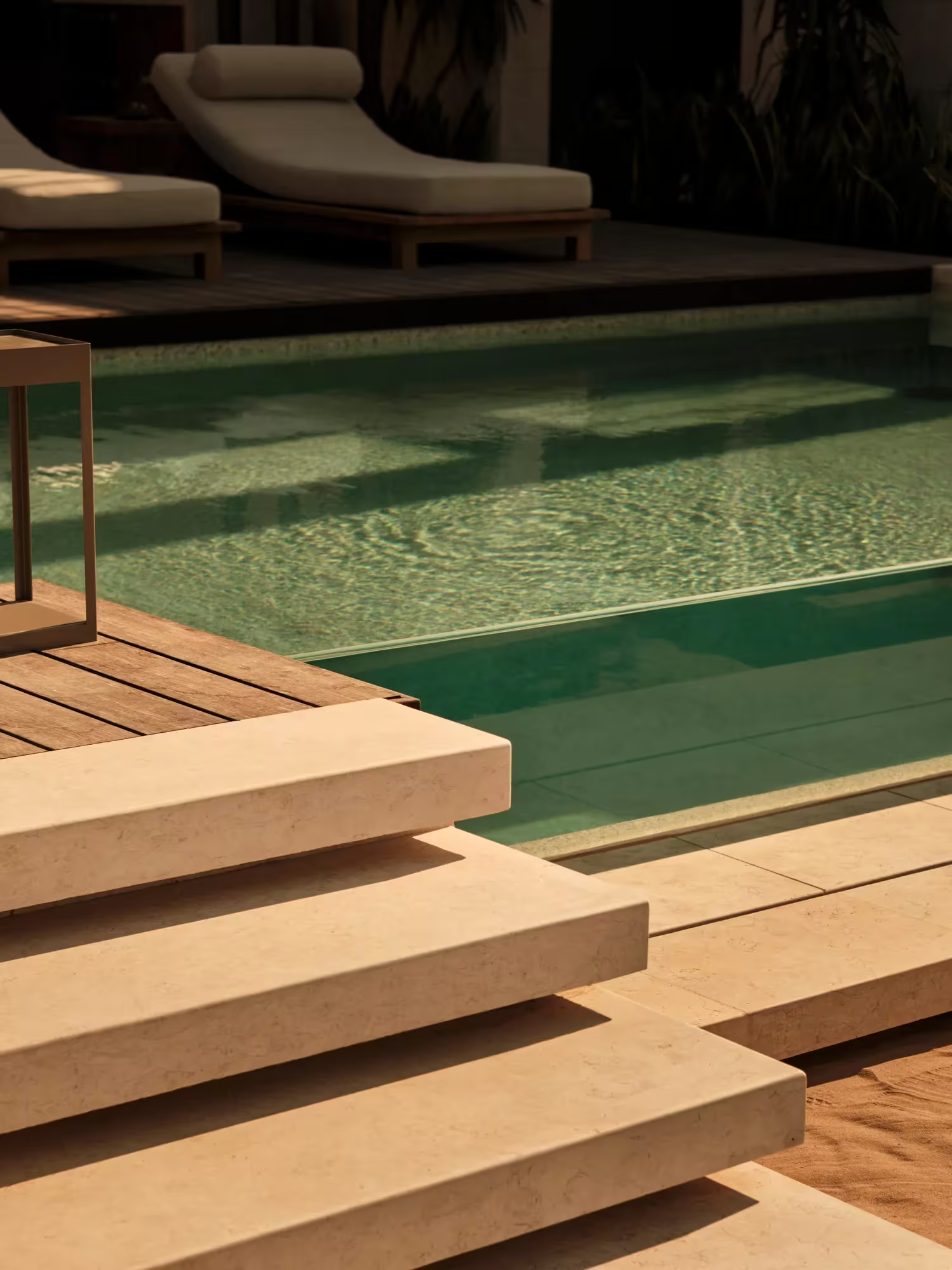 RWAML_Facilities_Room_SeaViewOneBedroomPrivatePoolVilla_OutdoorPool2.png