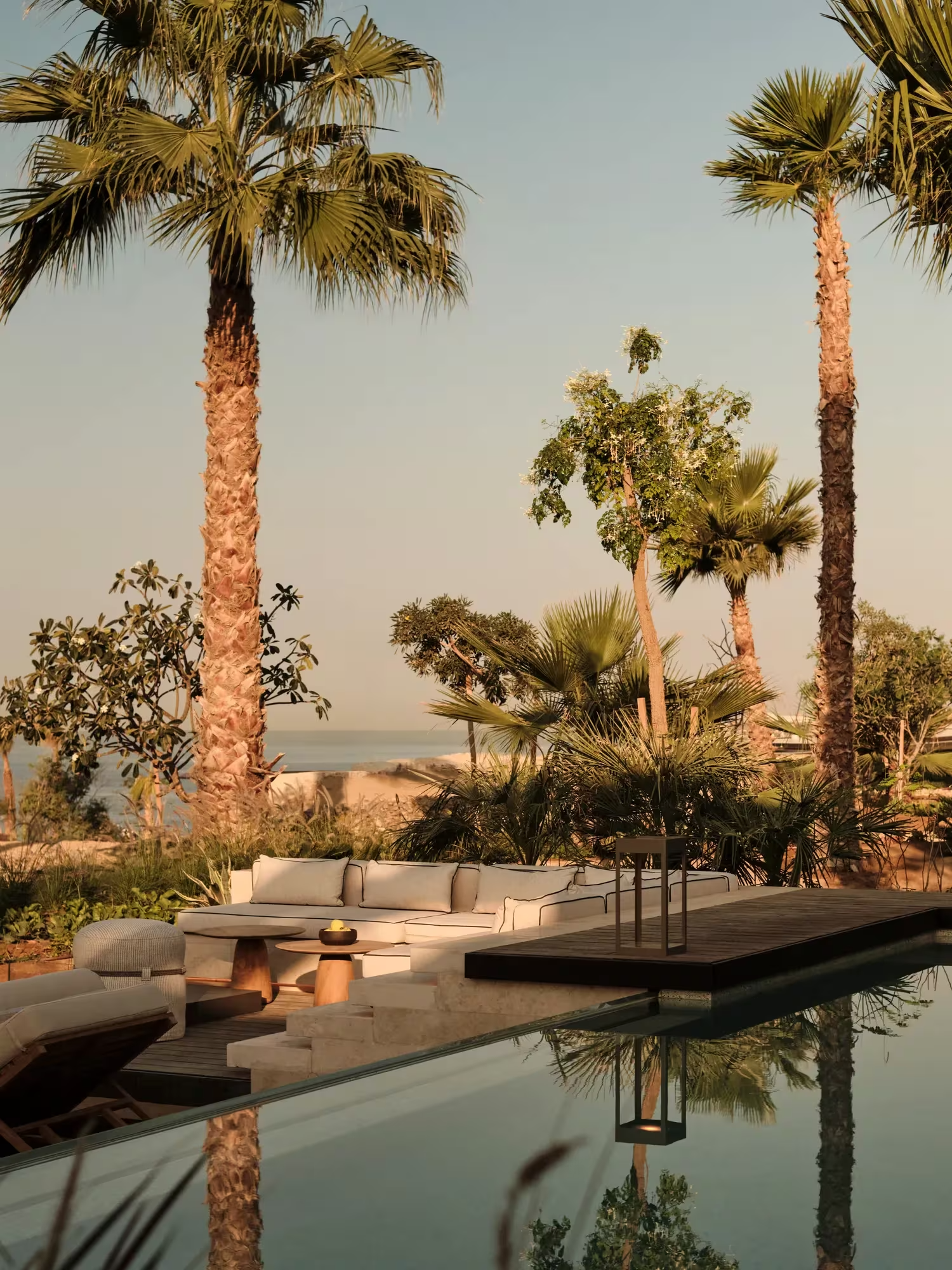 RWAML_Facilities_Room_SeaViewOneBedroomPrivatePoolVilla_OutdoorPool.png