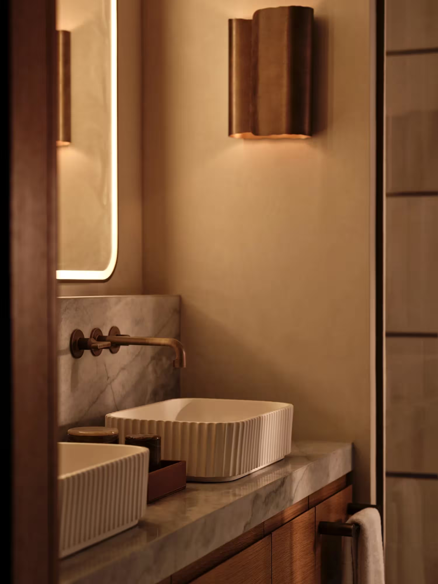 RWAML_Facilities_Room_SeaViewPrivatePoolSuite_Bathroom.png
