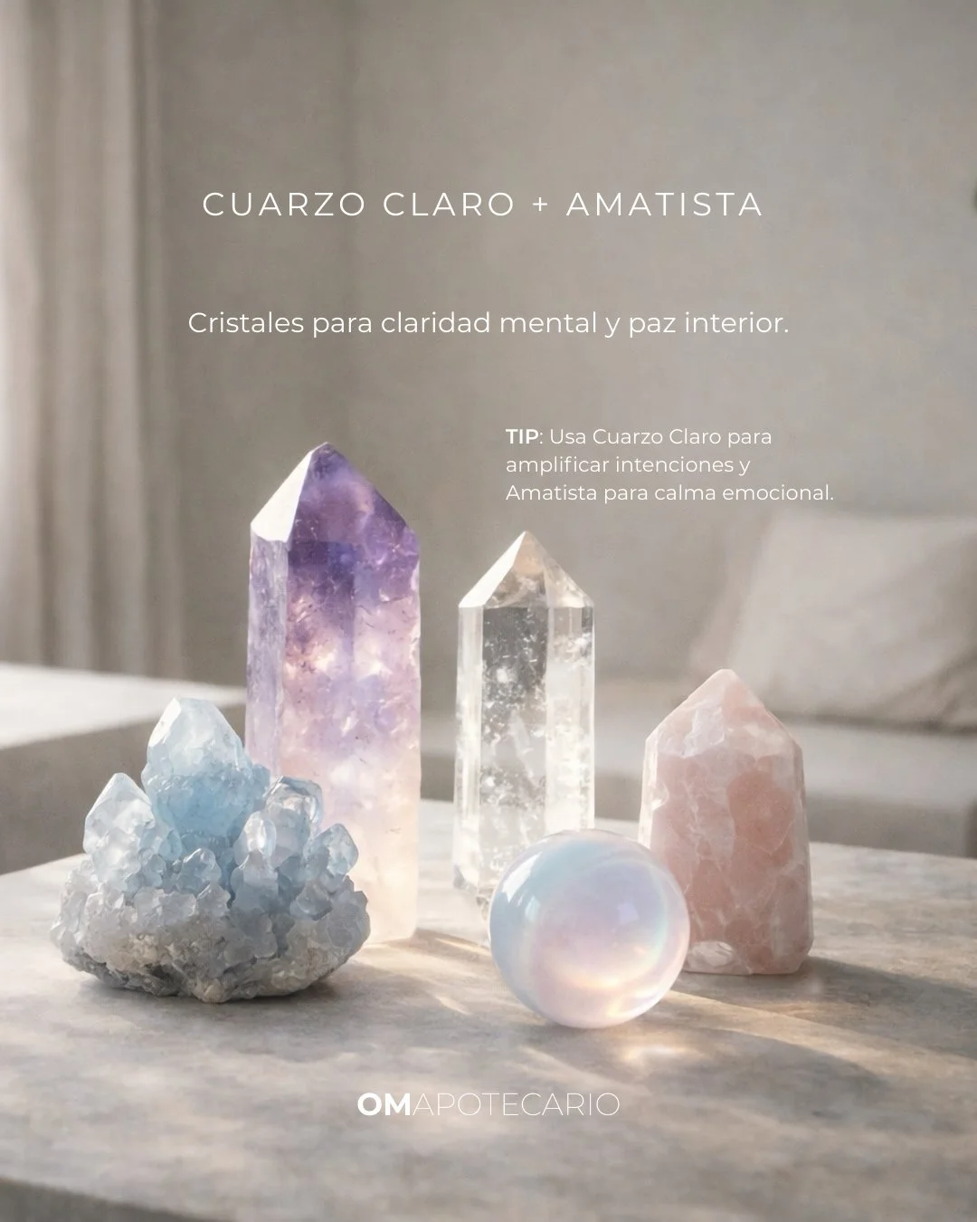 El Cuarzo Claro amplifica tu intenci&oacute;n.
La Amatista aquieta la mente y suaviza la emoci&oacute;n.
Juntos crean un espacio de claridad, calma
y conexi&oacute;n interior.

Hoy, sost&eacute;n tu cristal entre las manos,
inhala profundo por la nar
