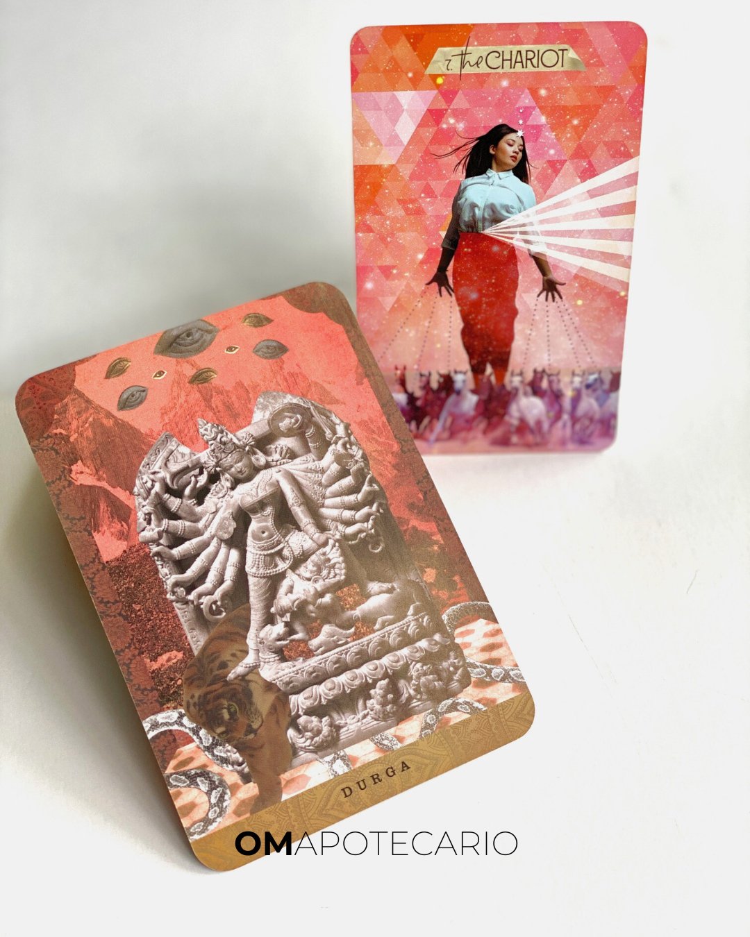 Este mes, El Carro y Durga caminan juntos como un mensaje de poder: avanzar con direcci&oacute;n, y no desde la prisa. 🛡️🐎✨
En la vibra del Caballo de Fuego 2026, la energ&iacute;a se siente intensa: movimiento, impulso, decisiones r&aacute;pidas. 