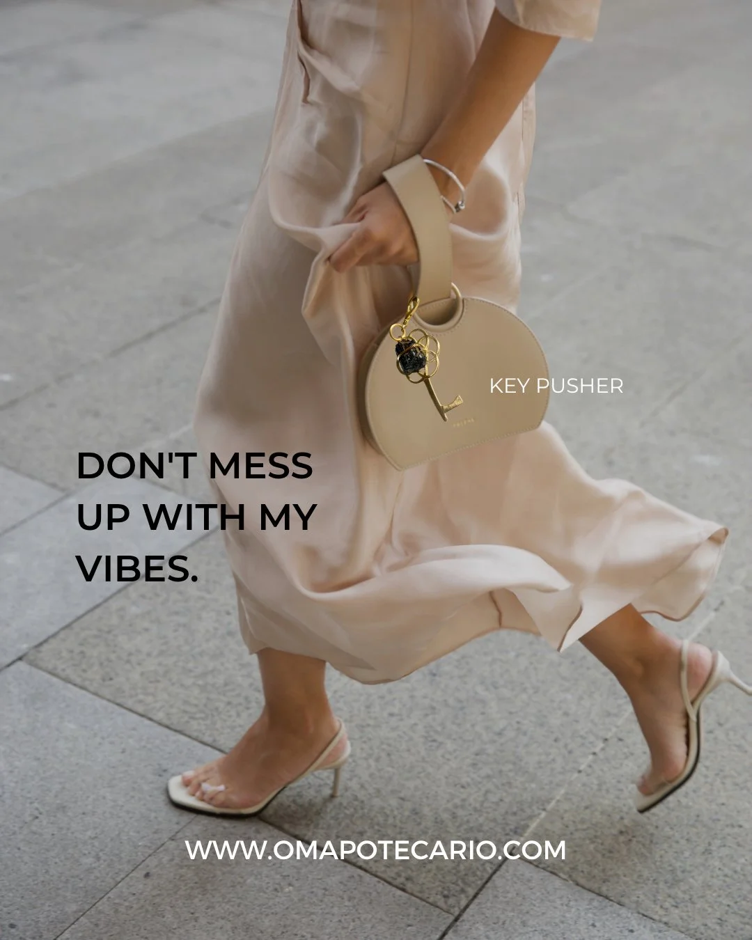 &spades;️ Carry a chic amulet on your bag or keys&mdash;beautiful, intentional, and full of good vibes.
🖤 Black Tourmaline is perfect to keep in your car (even better as a keychain) to help protect your energy and transmute heavy vibes along the way