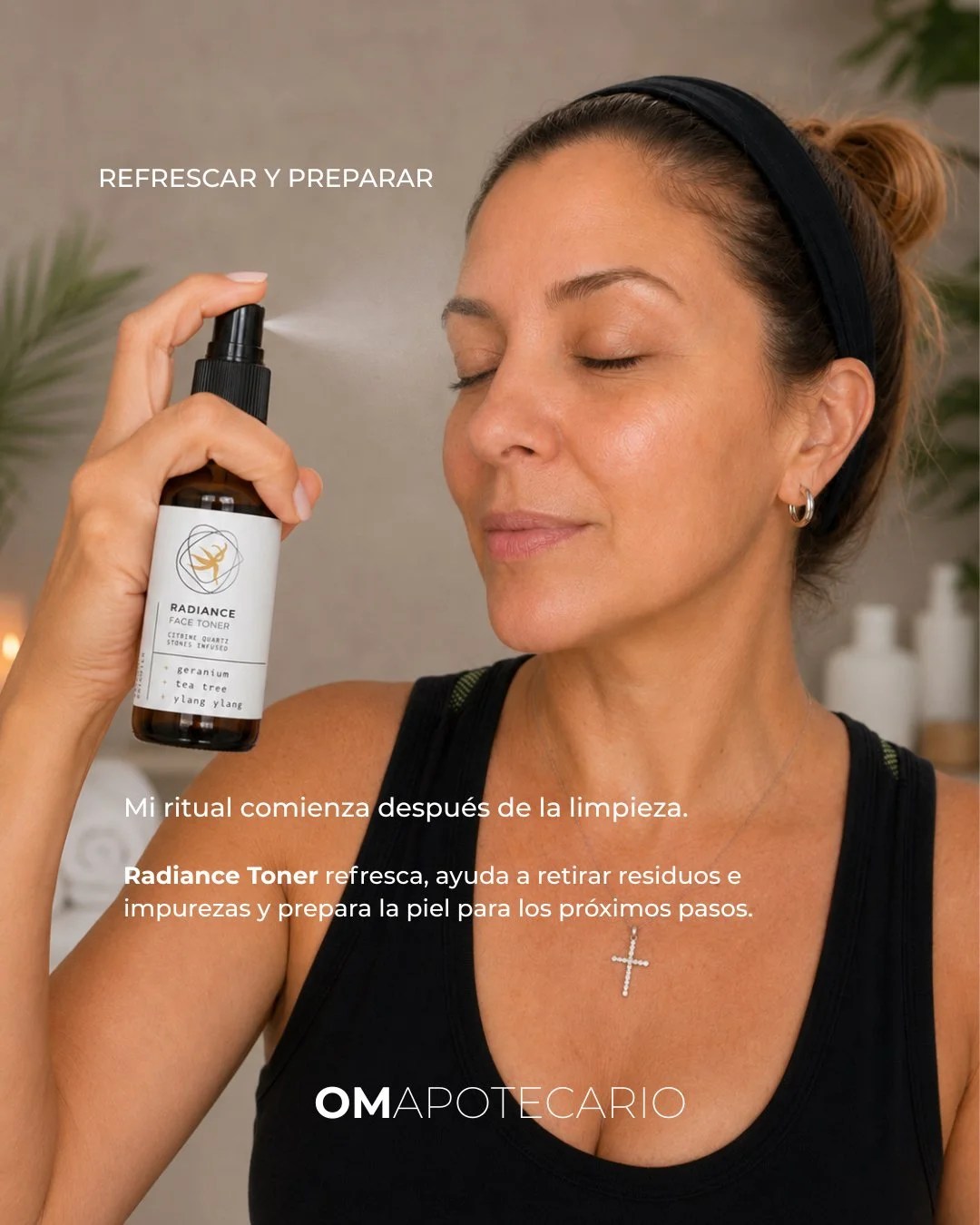 Quien me conoce sabe que cuidar mi piel siempre ha sido parte de mi rutina. No desde la perfecci&oacute;n, sino desde la constancia y el tiempo que decido dedicarme. ✨

Despu&eacute;s de una buena limpieza, aplico Radiance Face Toner para refrescar l