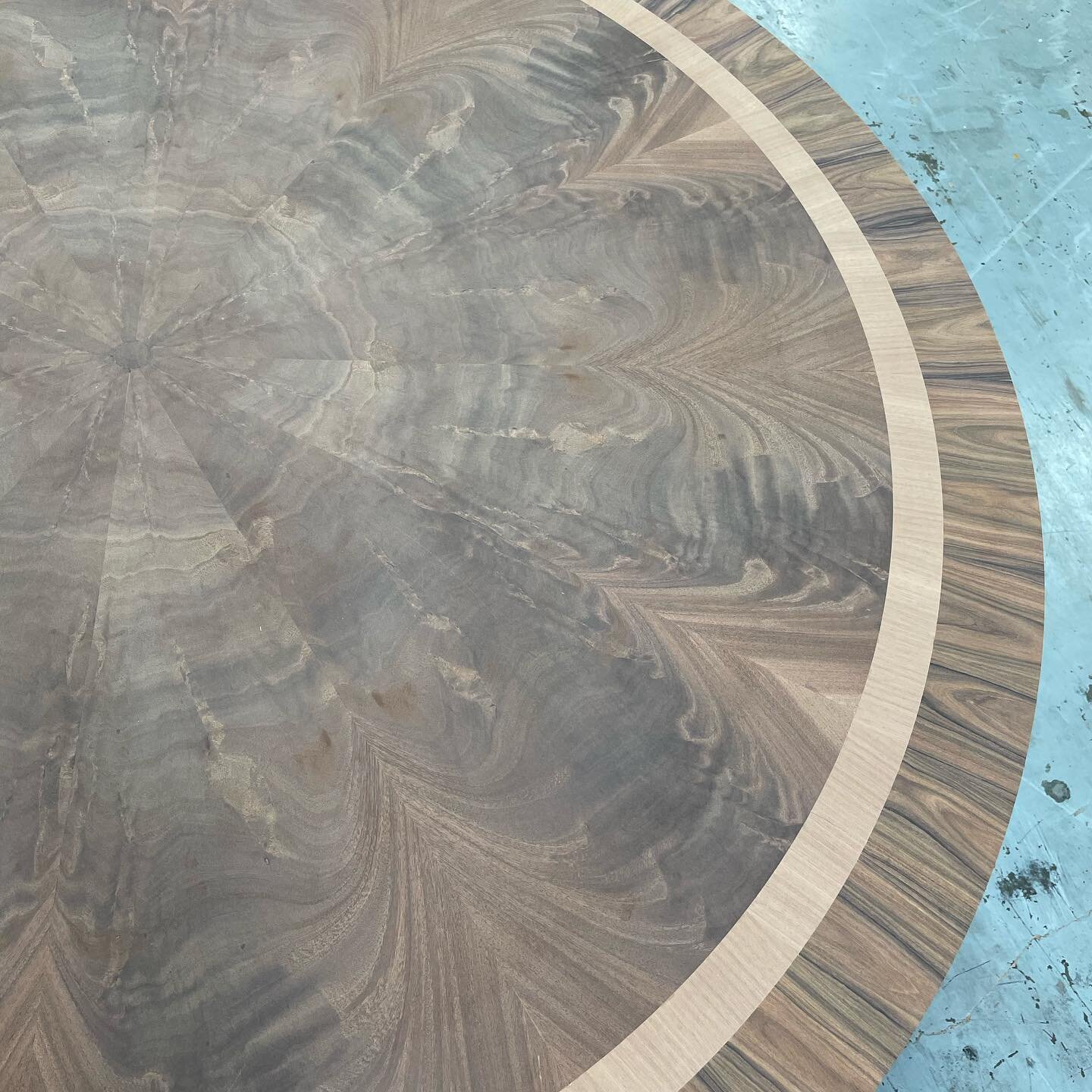 Custom table in the works for a client in Hattiesburg.  Can&rsquo;t wait to see this in the clients home. Smyda Woodworking is the best! #carrmageeinteriors #interiordesign #interiordesigner #custom #lovewhereyoulive #mississippi #mississippiinterior