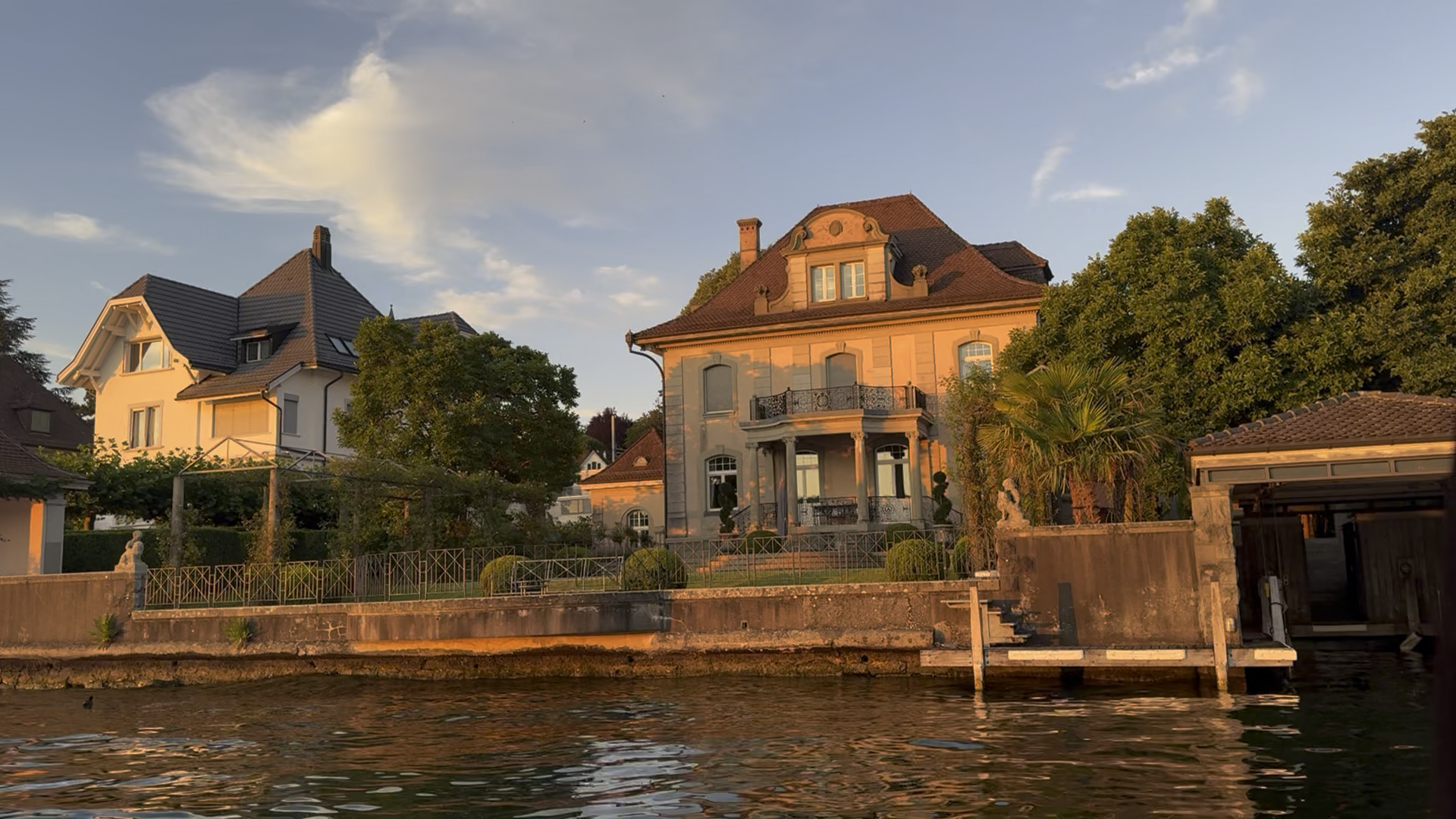 Luxury villas and chalets in Switzerland.png