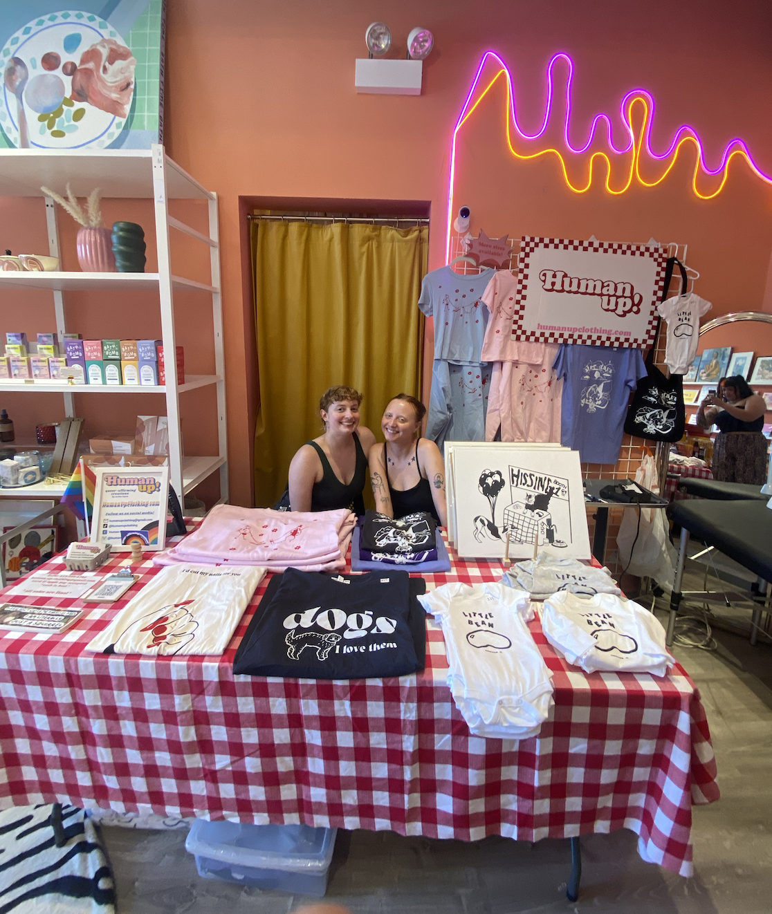 Lost Girls Rainbow Market 2025