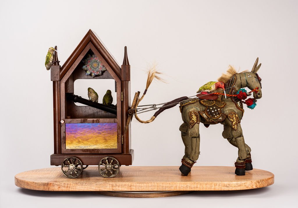 Hummingbird Carriage