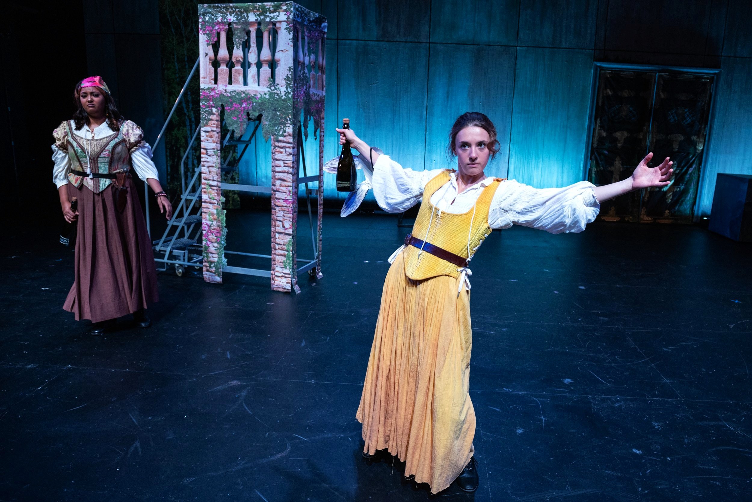 romeo-juliet-new-school-211215-126.jpg