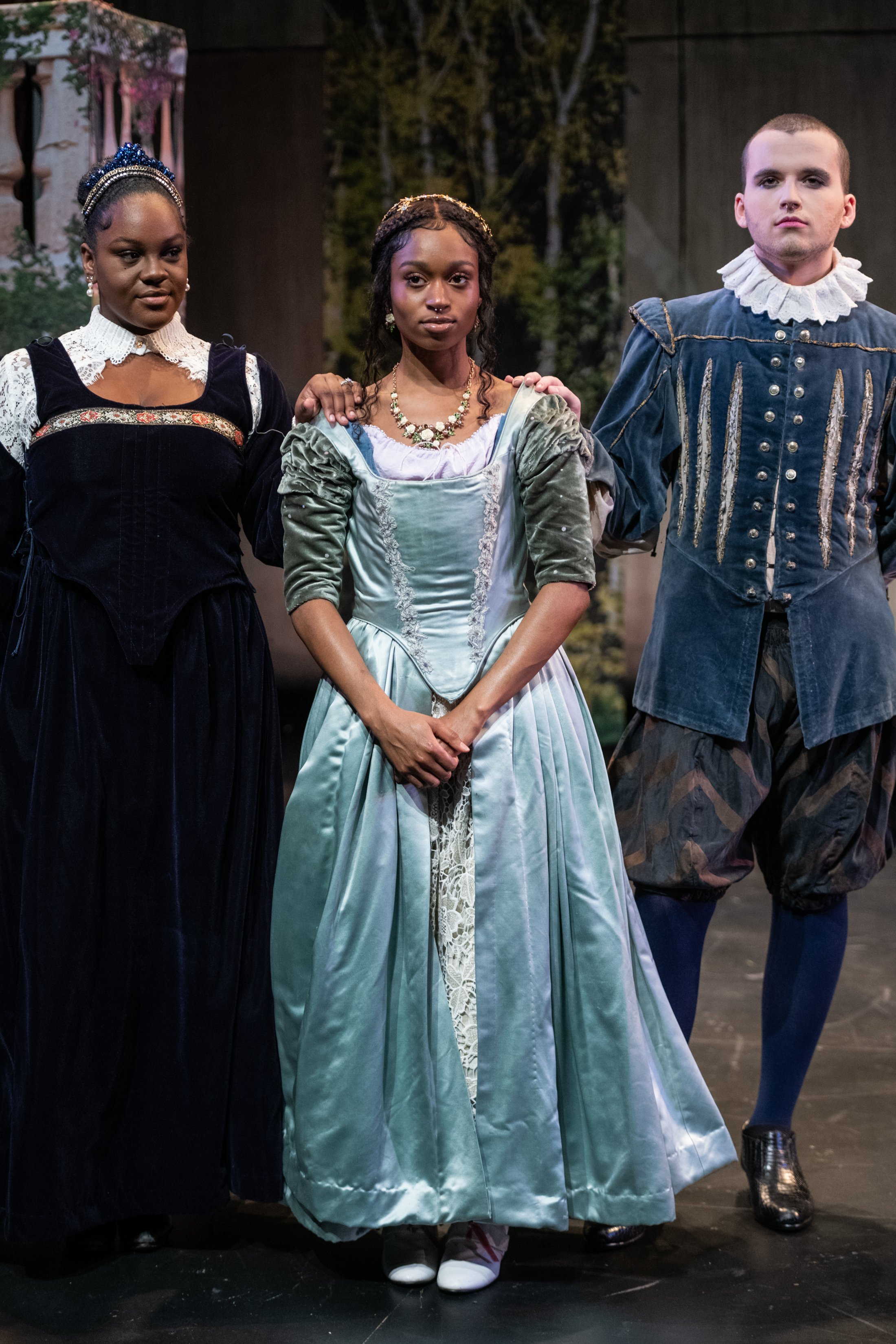 romeo-juliet-new-school-211215-005.jpg