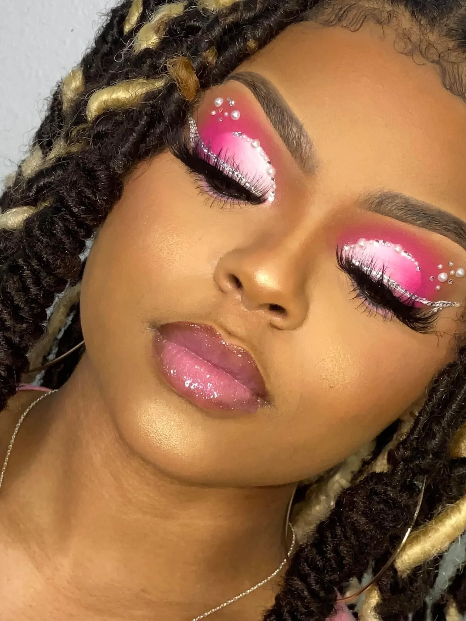 FB8F8CAD-B305-411C-A58B-63DBAE36C063