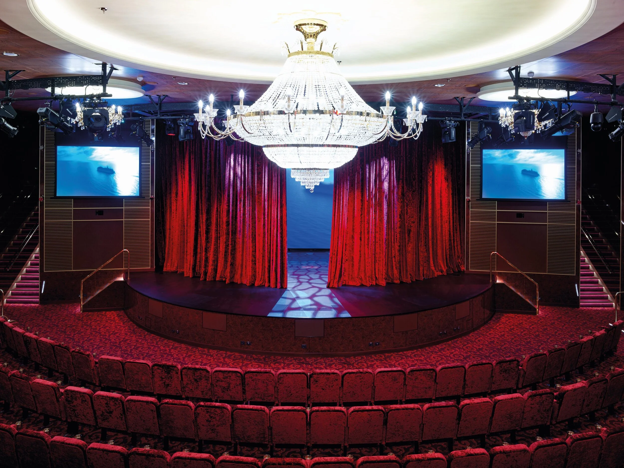 Das Teatro Rosso der Costa Firenze