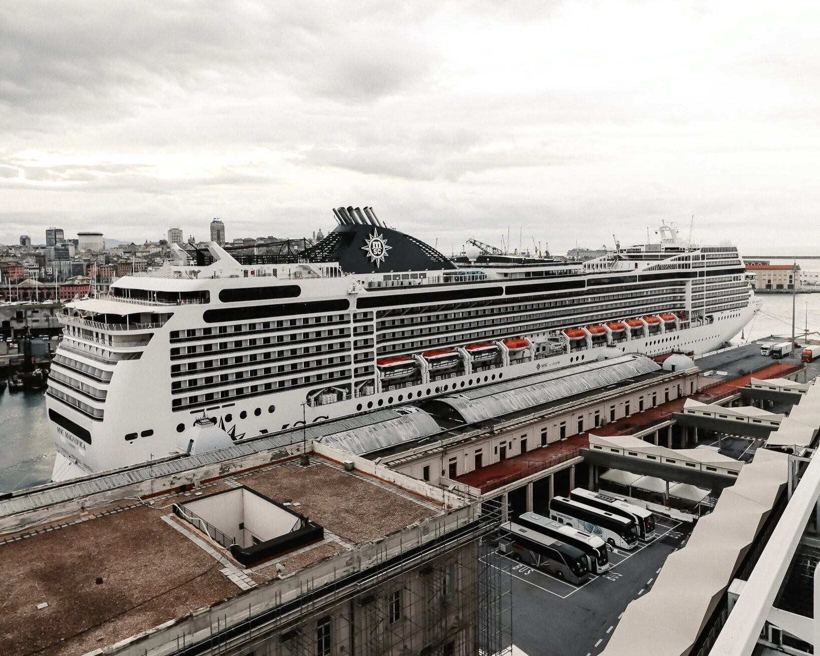 Das Unternehmen arbeitet eng mit dem griechischen Tourismusministerium und anderen relevanten lokalen Behörden zusammen, um die Wiedereröffnung von touristischen Angeboten rechtzeitig zur Urlaubsaison im Frühling sicherzustellen.