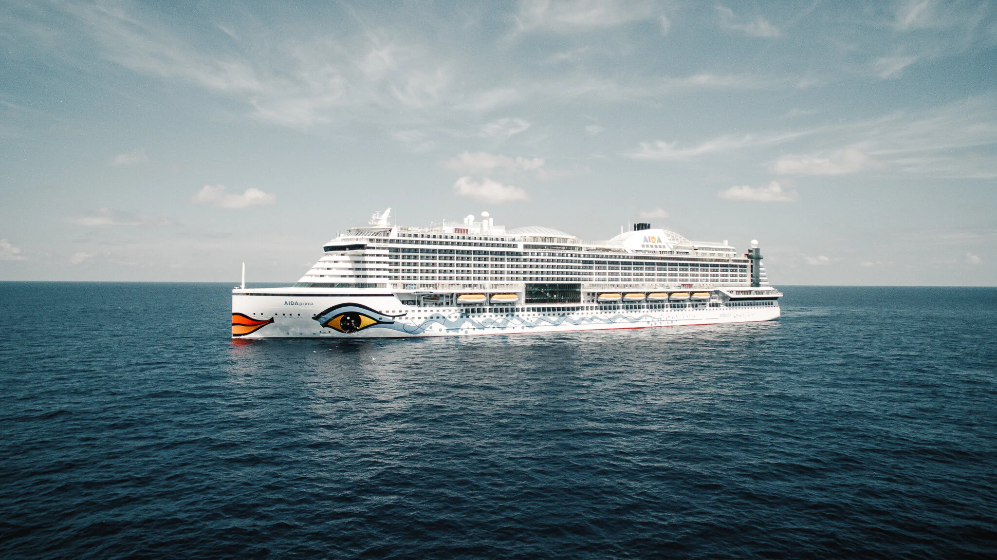AIDA Cruises steckt in den Startlöcher: mit AIDAprima geht ab Juli 2021 ein viertes Schiff in den Dienst. ©AIDA Cruises