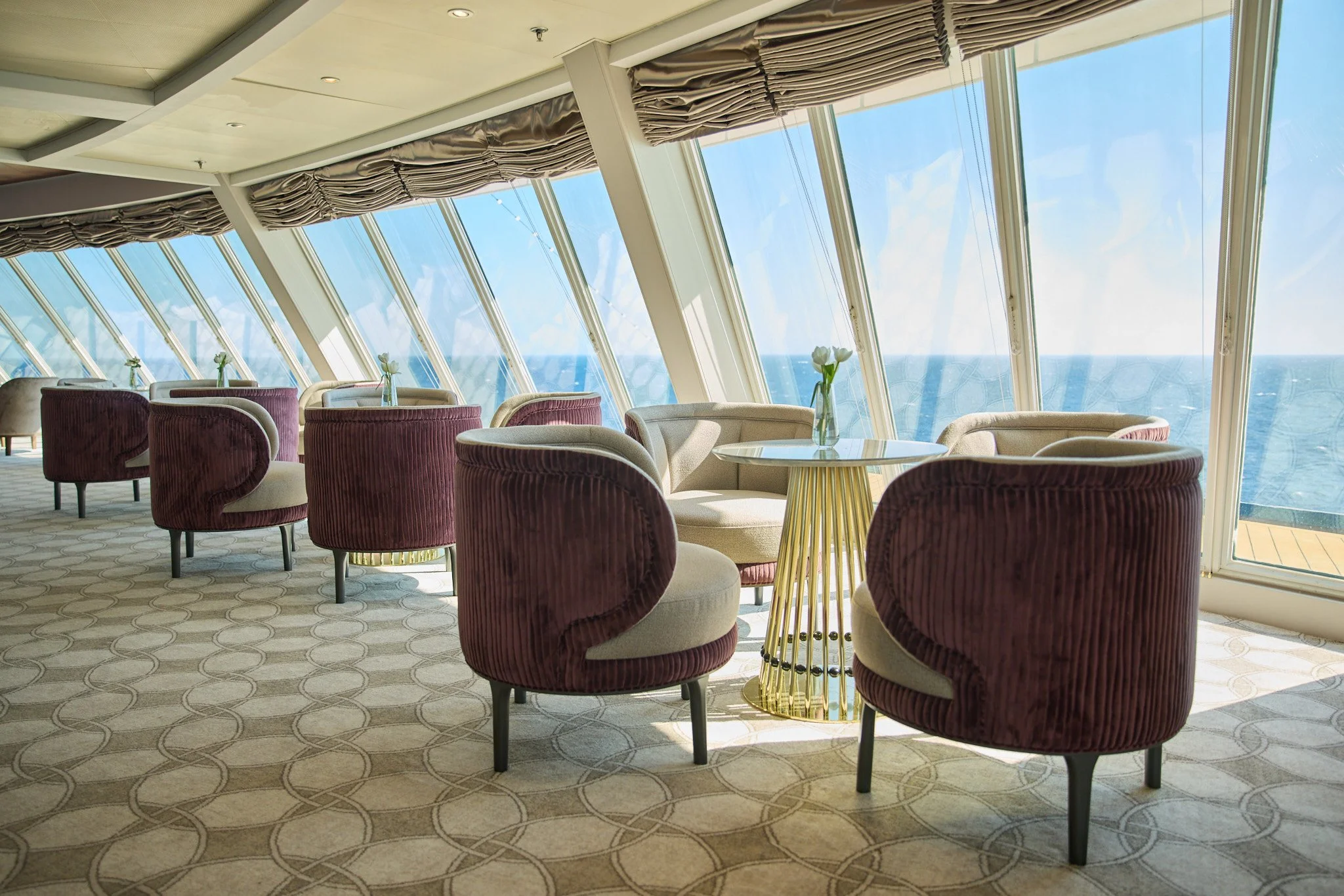 RSSC_VOYAGER_ARCHITECTURE_OBSERVATION_LOUNGE_1172.jpg