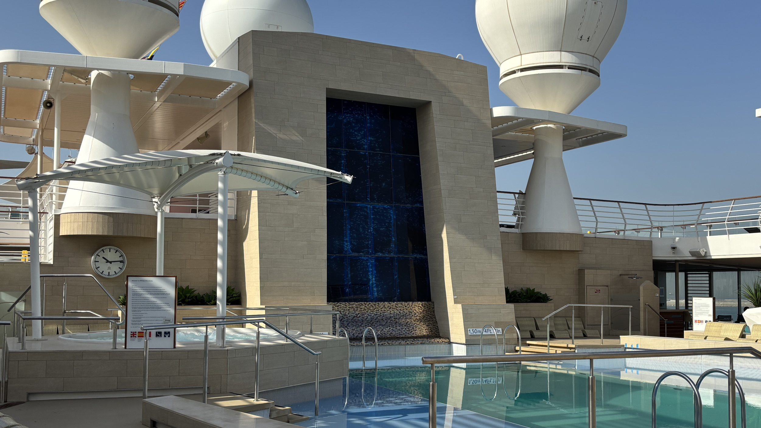 Die Mein Schiff 5 erstrahlt im neuen Glanz nach Werftaufenthalt