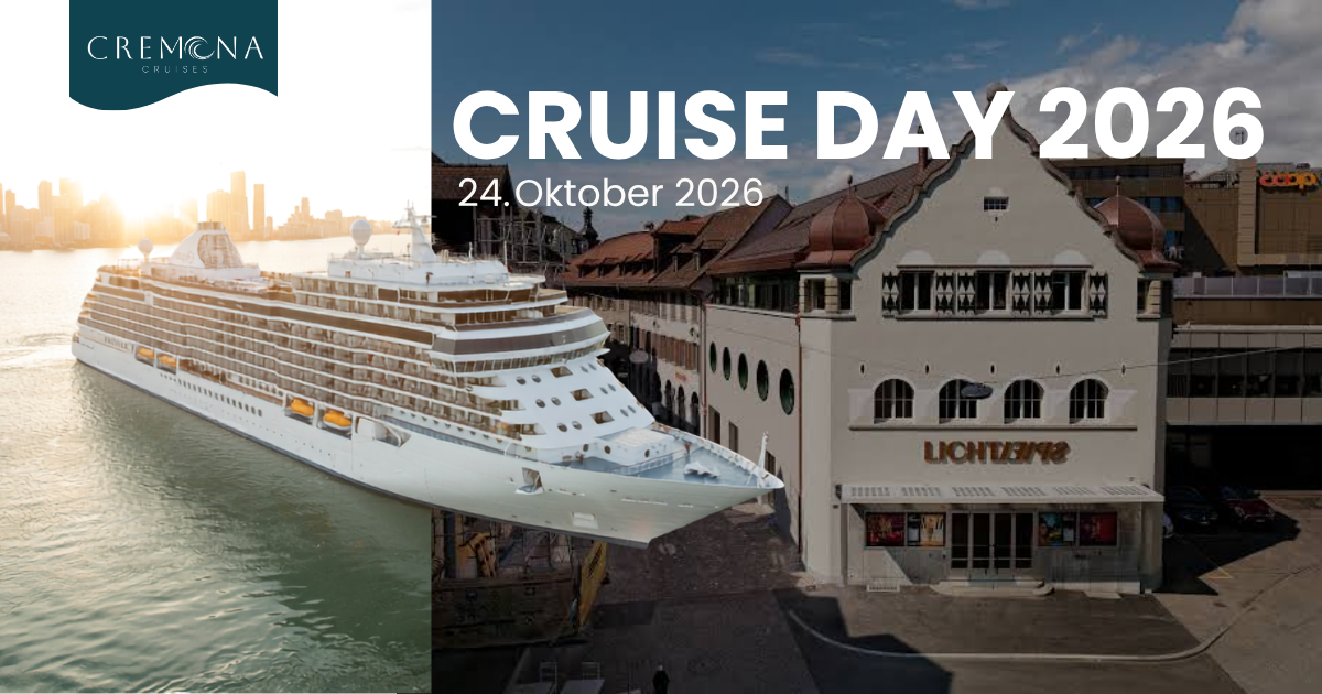 Ein Kreuzfahrtschiff dockt am Hafen neben einem Gebäude mit der Aufschrift 'Lichtburg' an, im Hintergrund die Skyline einer Stadt bei Sonnenuntergang, für den Krui­se-Event 'Cruise Day 2026' am 24. Oktober 2026.