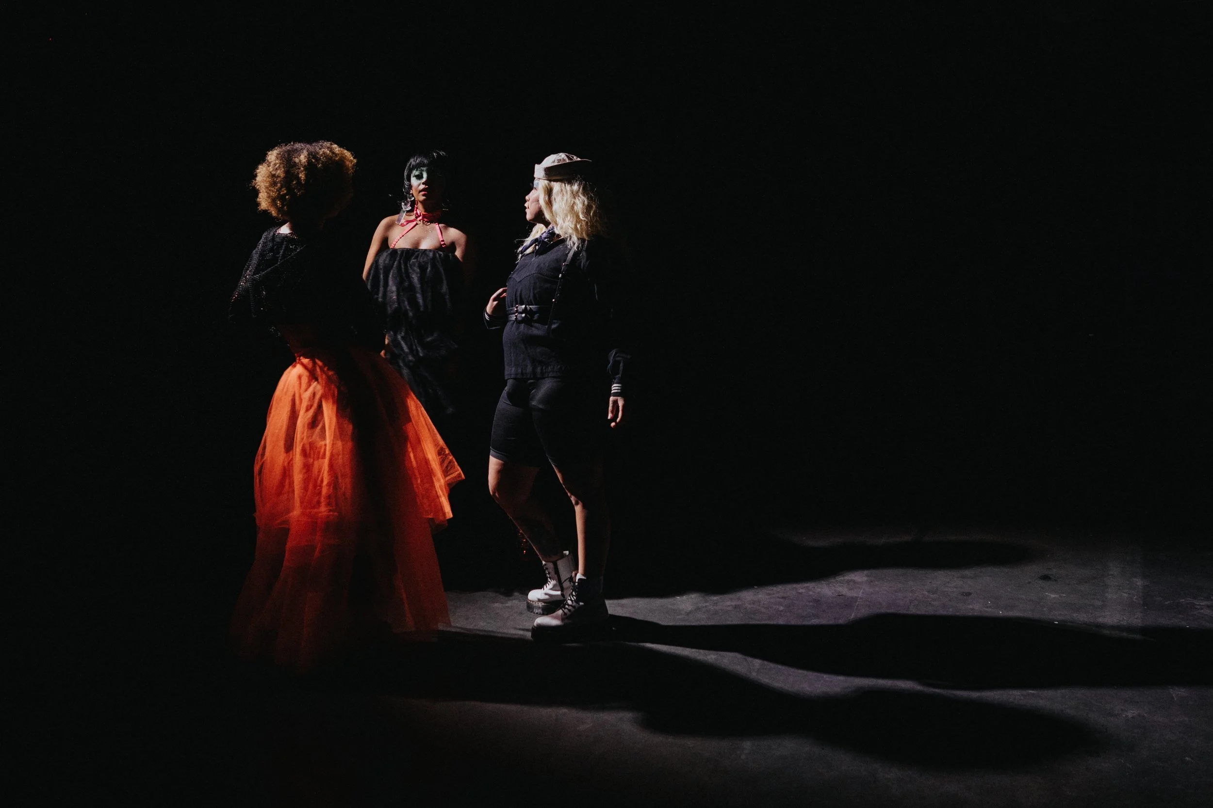A Contemporary, Immersive Dance Experience at Oasis — OASIS