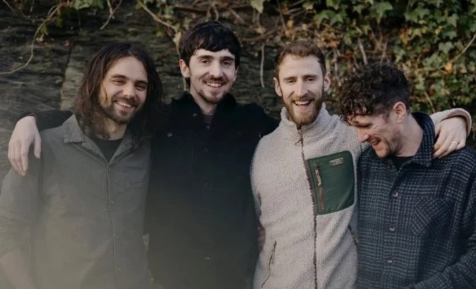 Ye Vagabonds with Red Thread