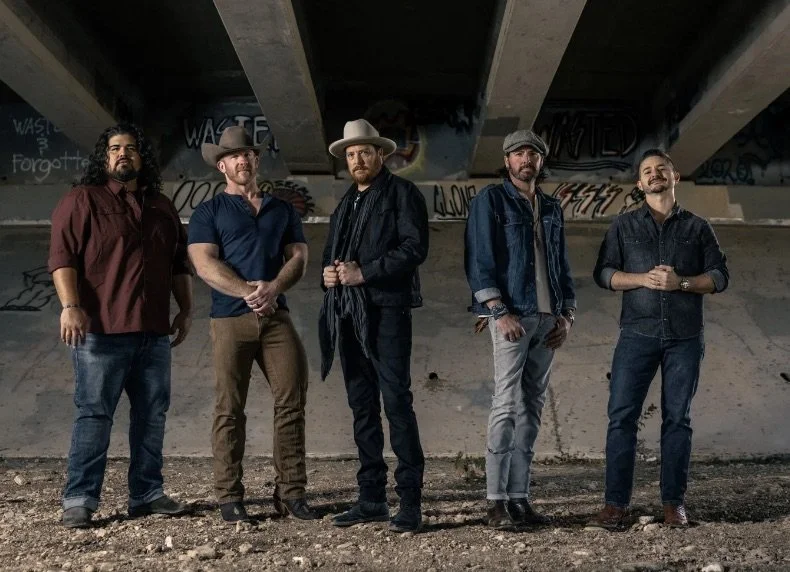 Micky & the Motorcars with Savannah Smith