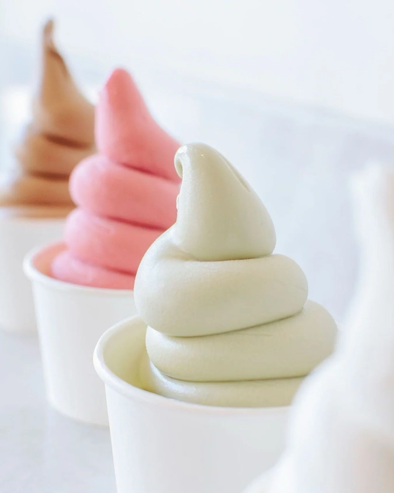 🍦 Endless swirls, endless fun!🍦 What flavor are you choosing?

📷 @maddyporter