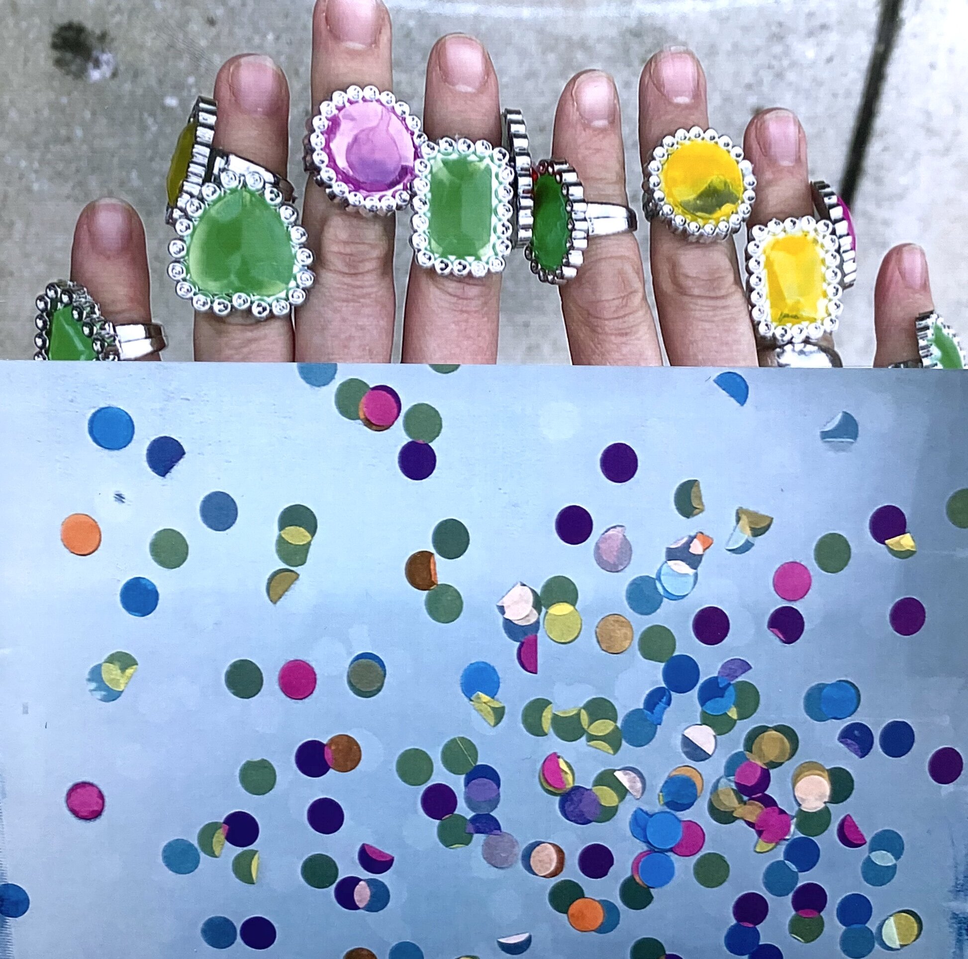 confetti and rings