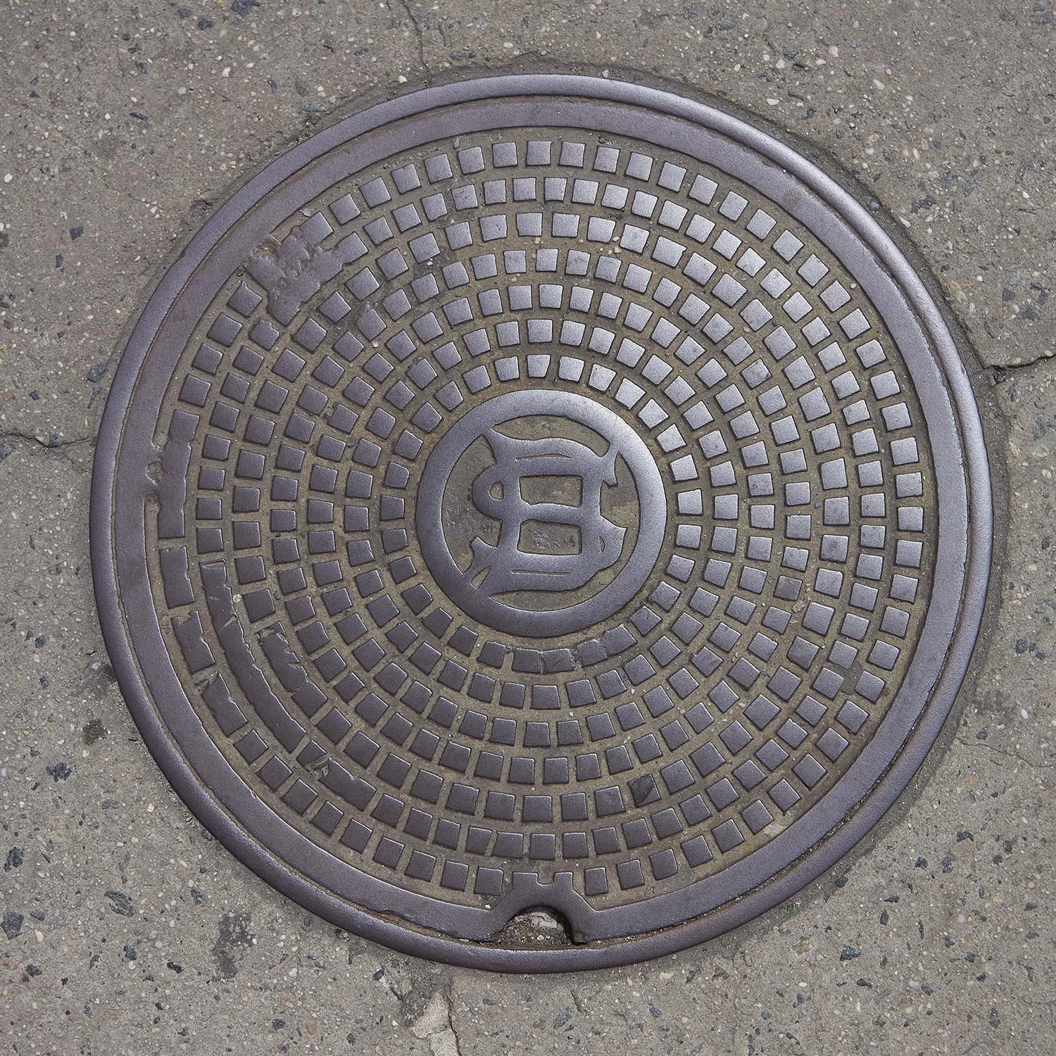 manhole 212.jpg