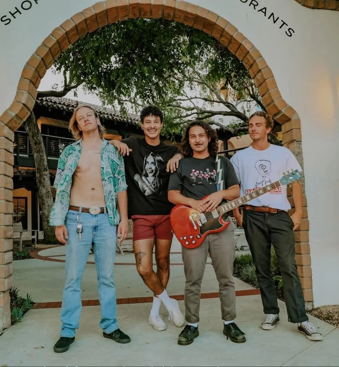 Live Music: Coast Red & My Right Eye