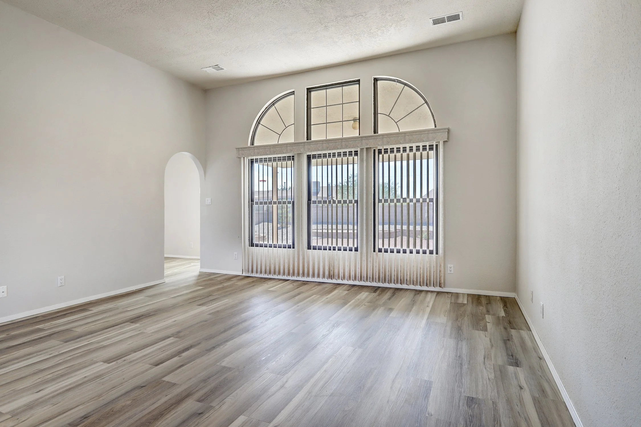 6200 Apache Plume Rd NE-Living Area