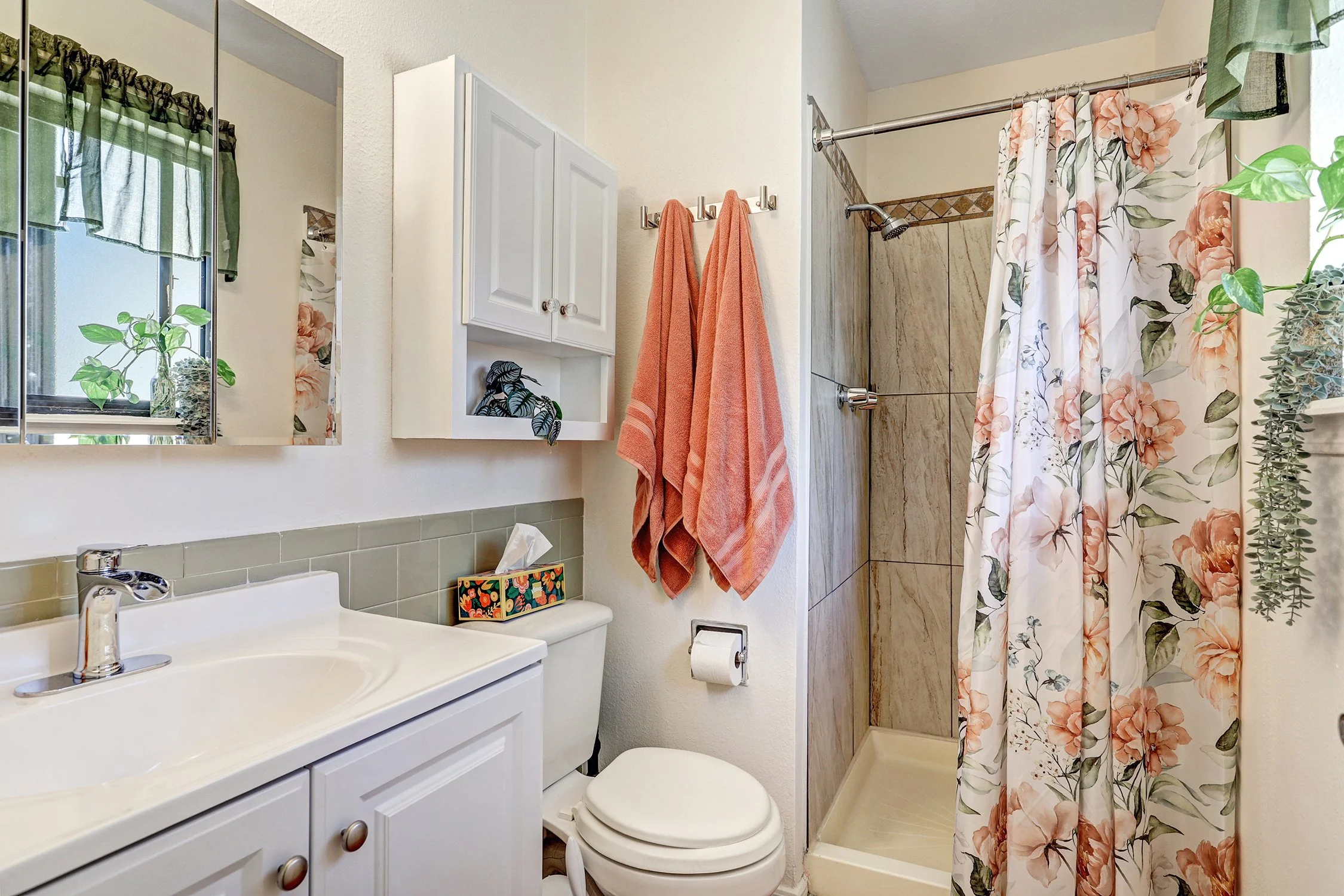 724 Monell Drive NE-Bath