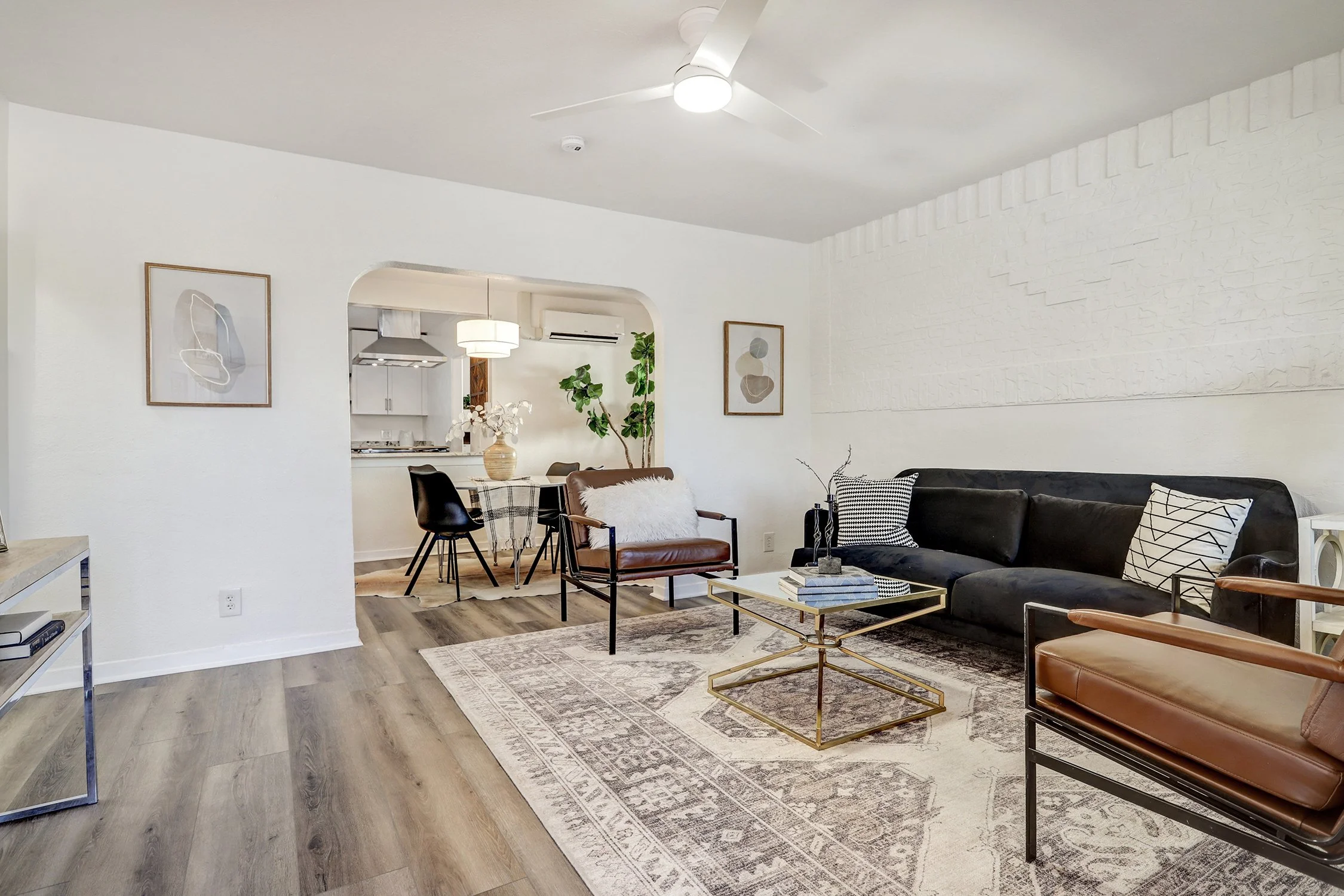 325 19th Street NW-Living Area