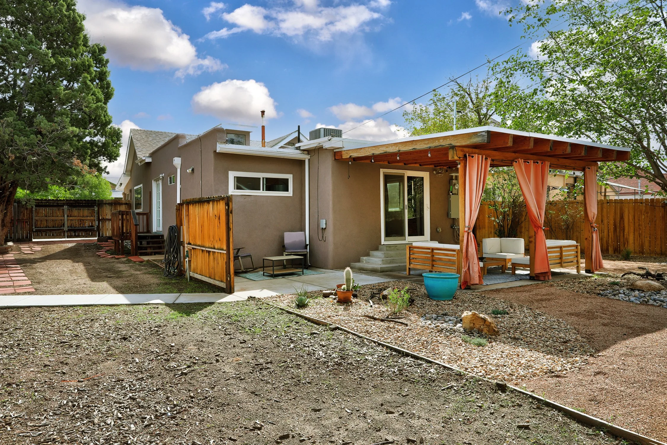 615 Edith Boulevard SE-Backyard