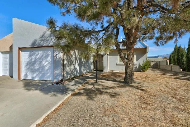 Single Story Townhome in Rio Rancho, New Mexico