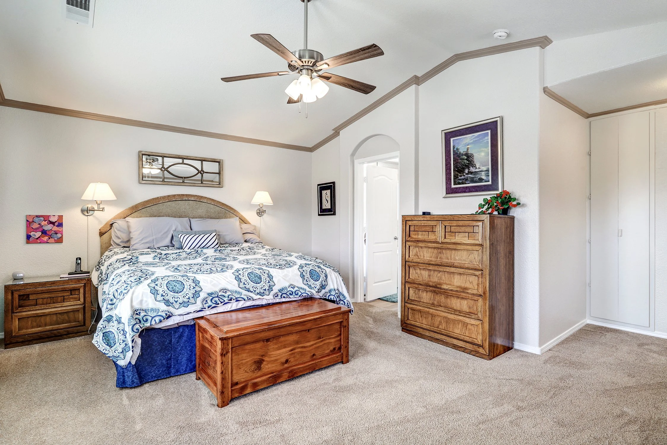 8623 Pine Springs Court NE-Bedroom